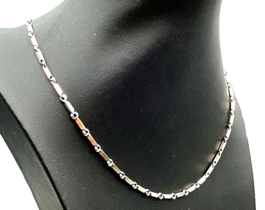 Chaîne de collier à maillons carrés en or blanc 14k, perlée, 17,5 pouces en vente 1