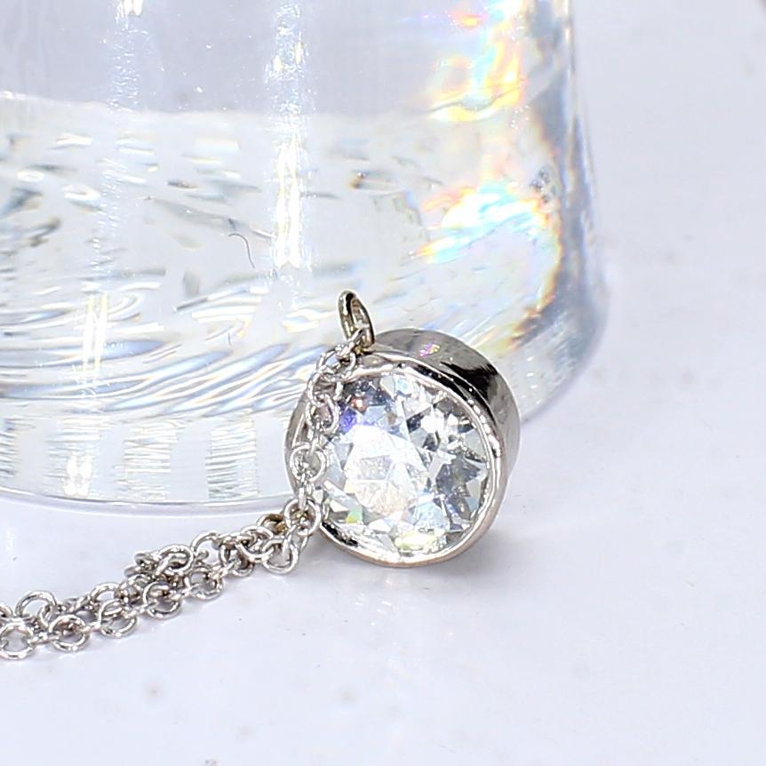 14k Weißgold Bezel Set Halskette & 18in Kette (Alteuropäischer Schliff) im Angebot