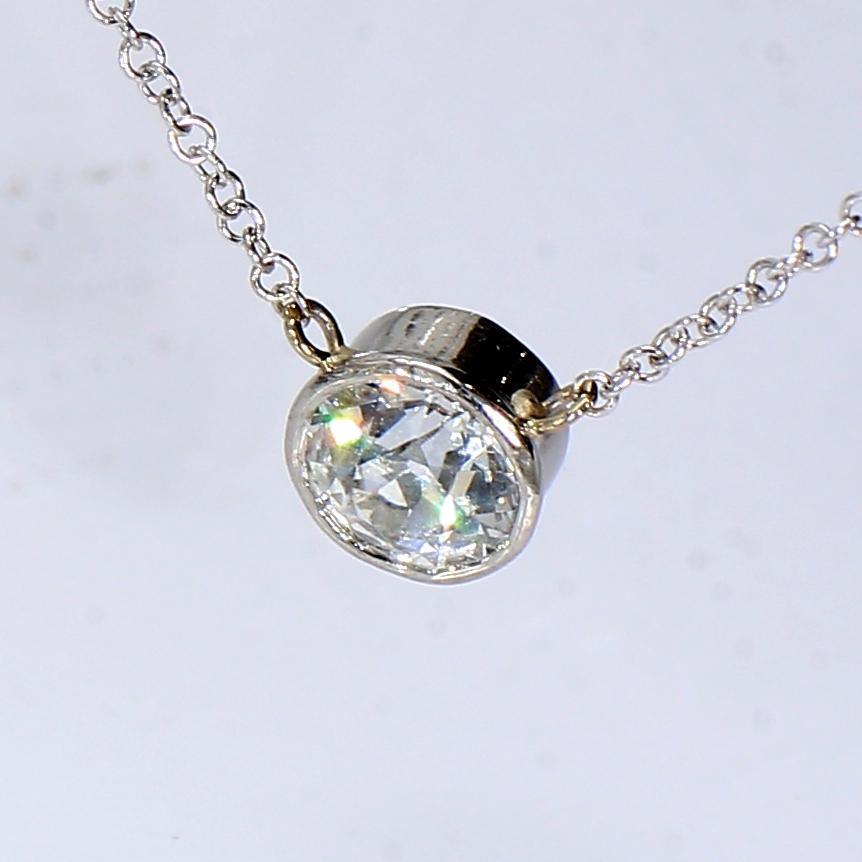 14k Weißgold Bezel Set Halskette & 18in Kette im Zustand „Gut“ im Angebot in Scottsdale, AZ