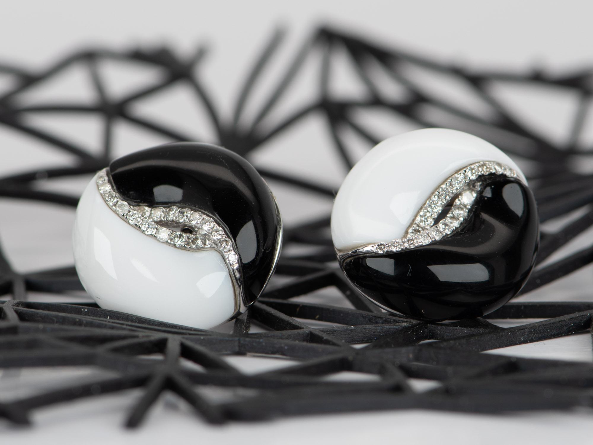 Women's or Men's 14K White Gold Black and White Onyx Earrings with Diamond R3216 For Sale