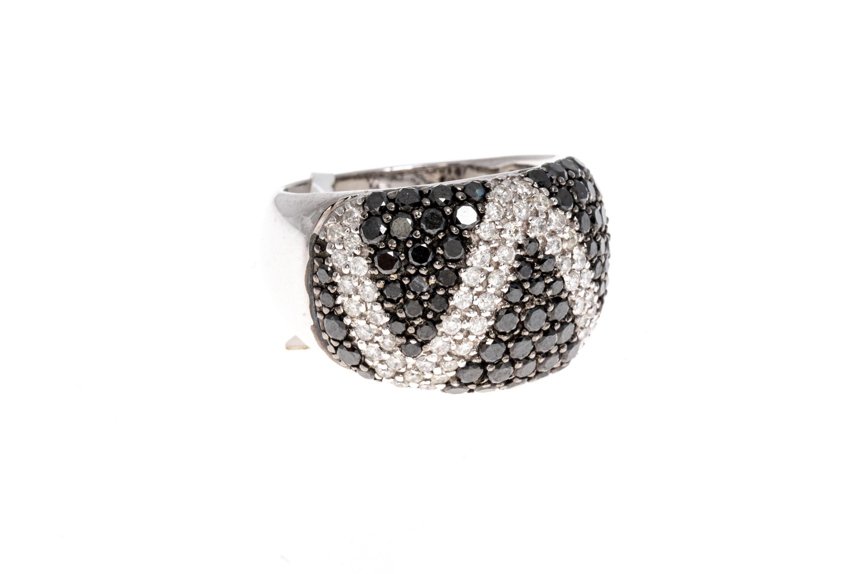 Contemporary 14k White Gold Black and White Pave Diamond Dome Ring, App. 2.34 TCW