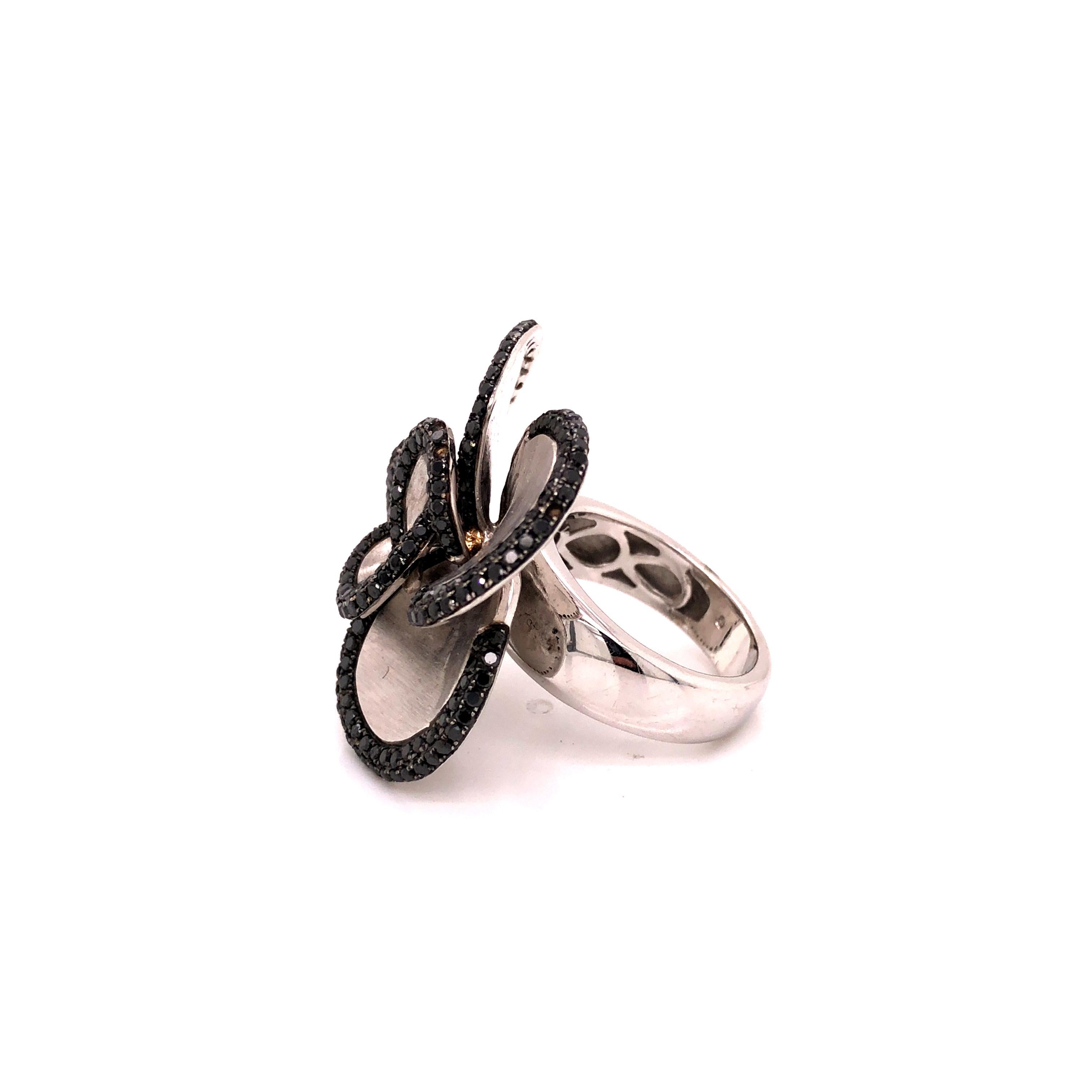 14 Karat White Gold Black Diamond Floral Cocktail Ring For Sale 1