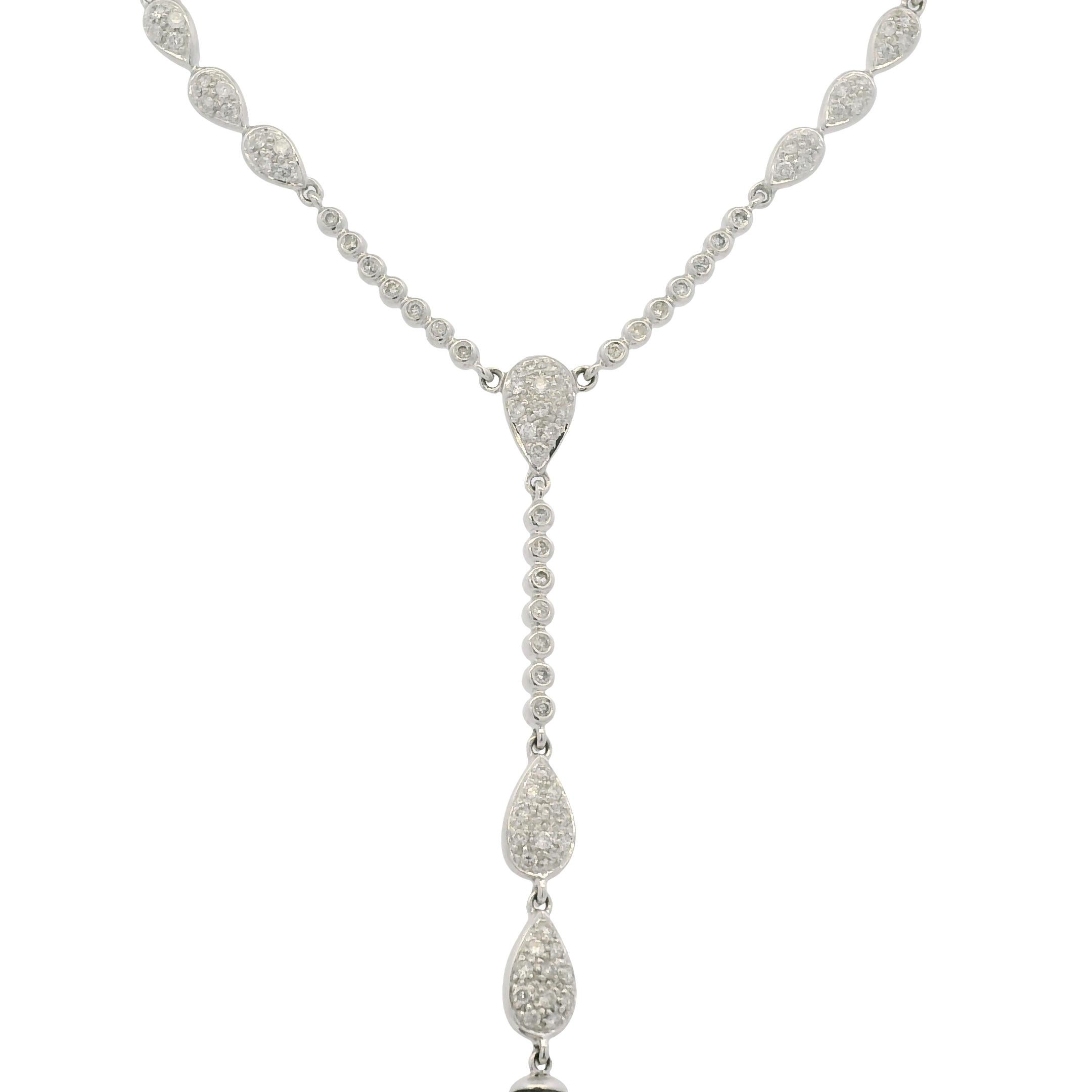 Collana con perle nere e diamanti in pavé in oro bianco 14k in vendita 2