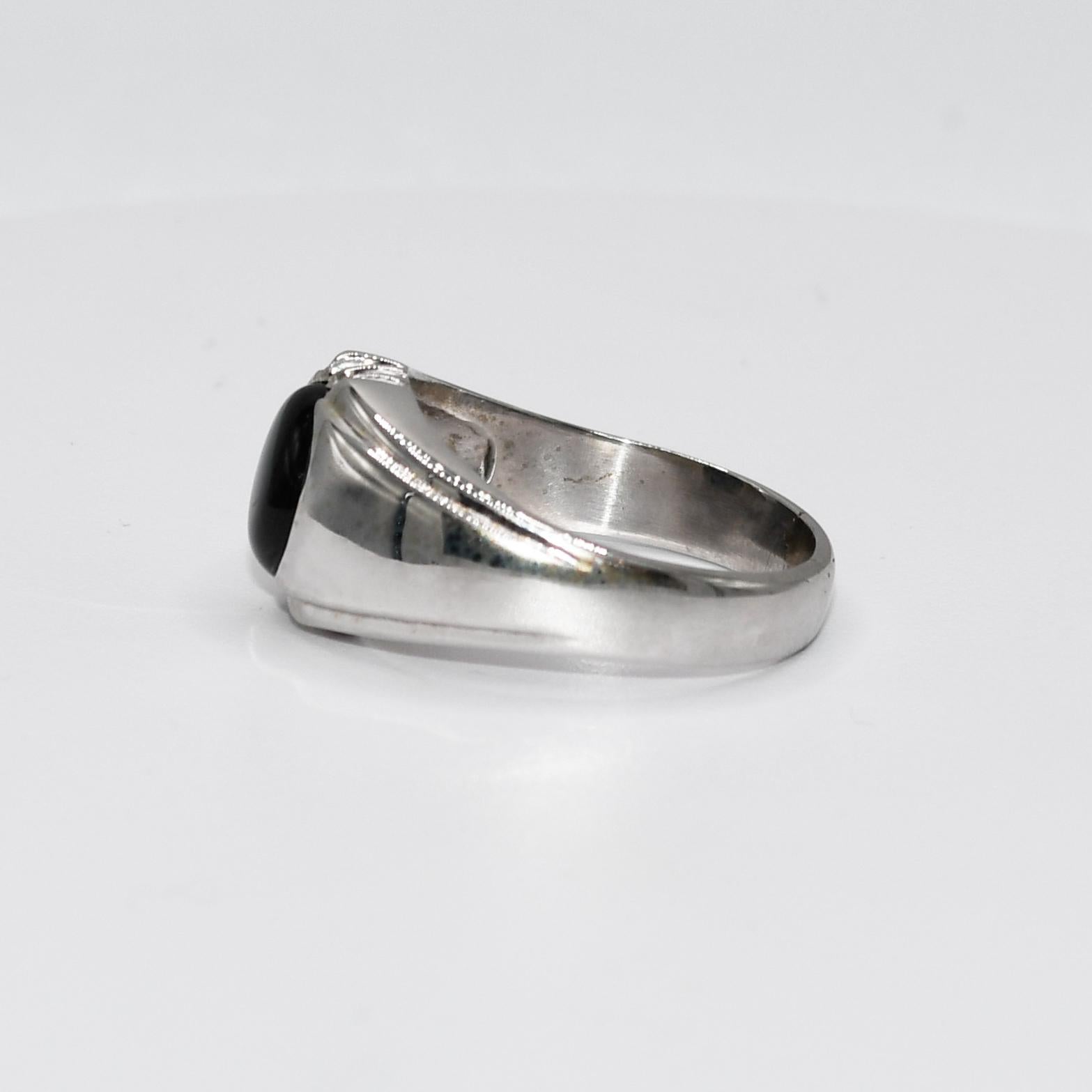 Women's or Men's 14K White Gold Black Sapphire Ring, 10.6g For Sale
