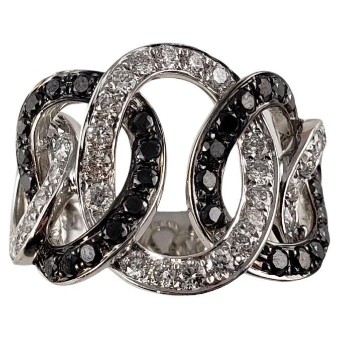 14k White Gold Black White Diamond Interlocking Ring #13887 For Sale