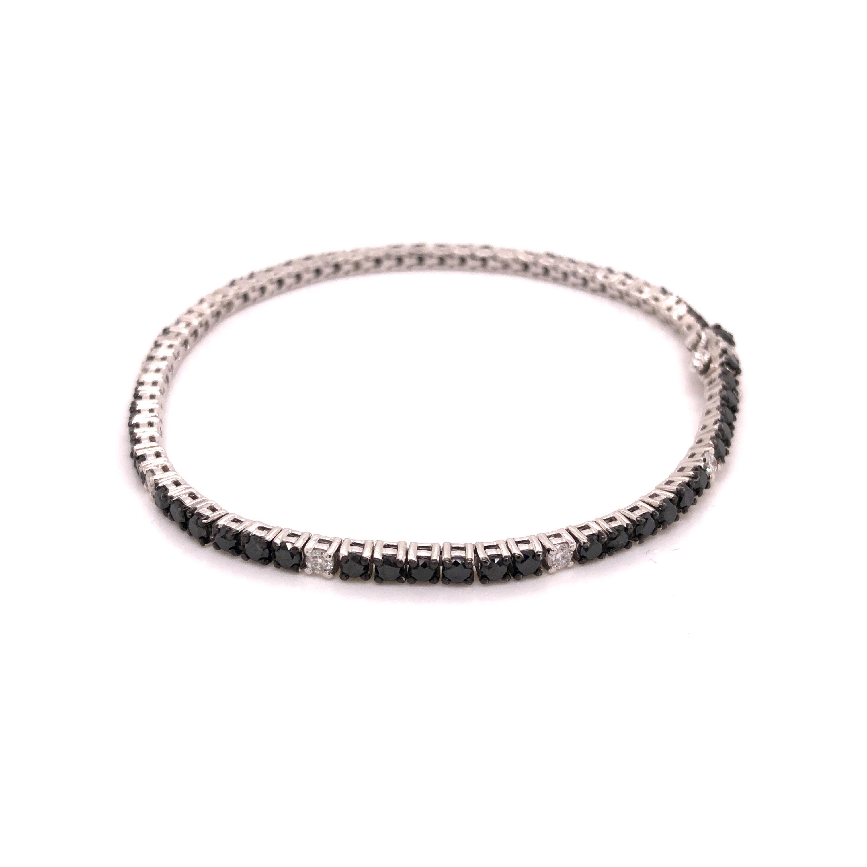 Round Cut 14 Karat White Gold Black and White Diamond Tennis Bracelet