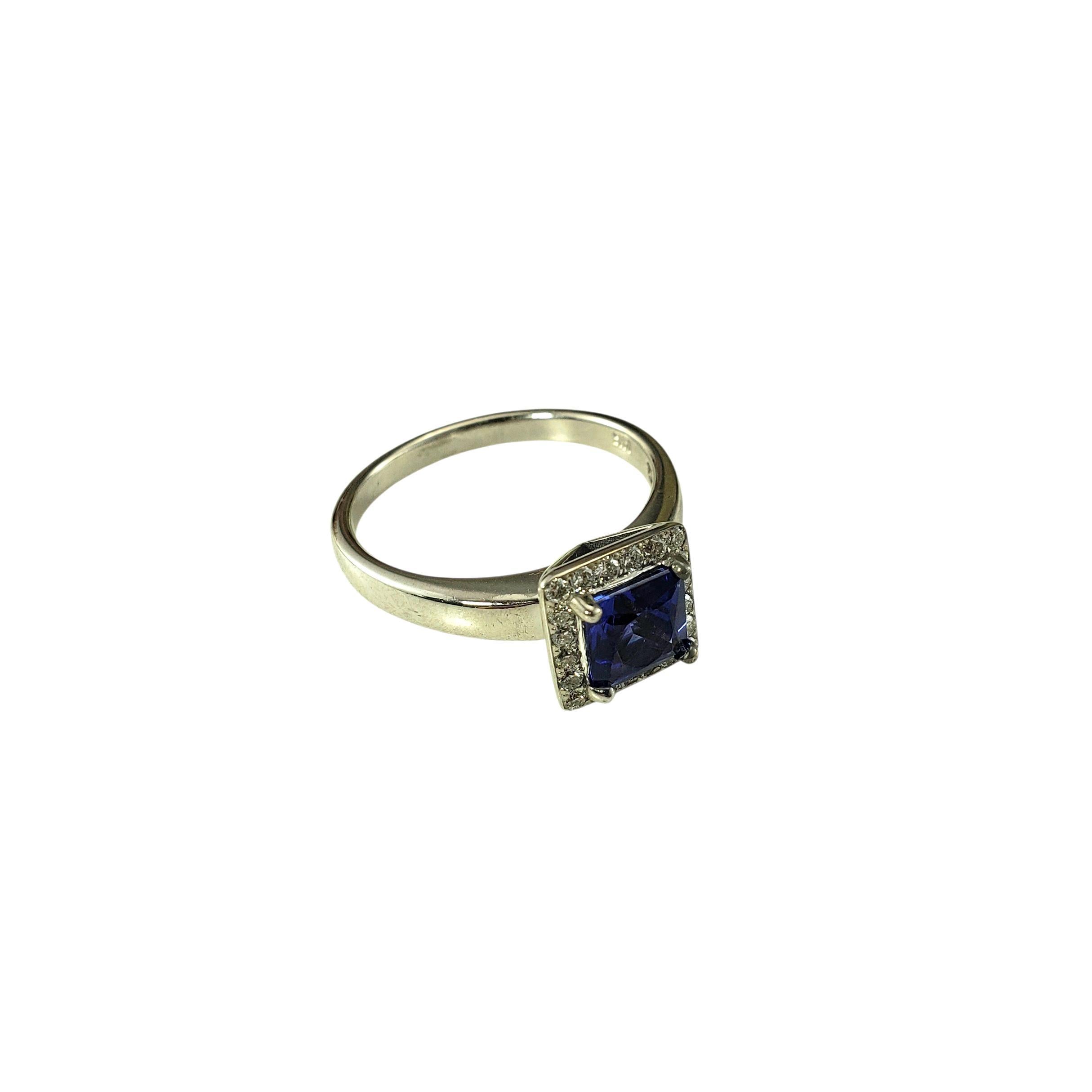 Taille ronde Bague en or blanc 14K avec verre bleu et diamant Taille 8 #23319 en vente