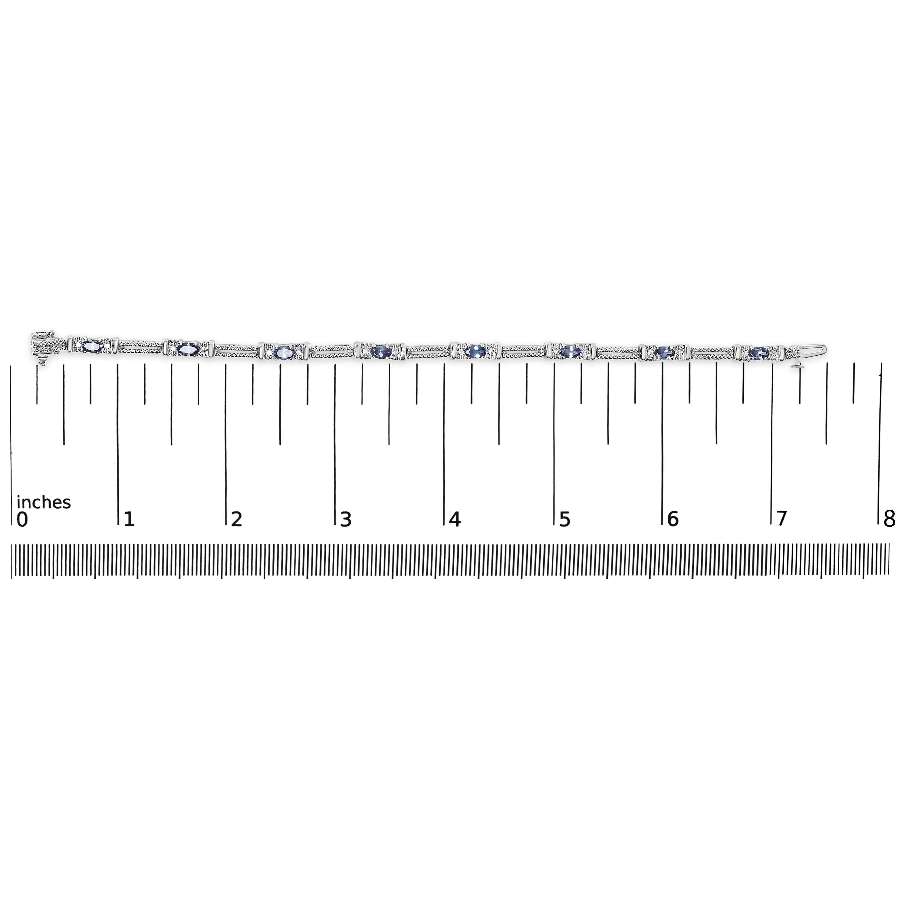 Taille ronde Bracelet à maillons style cordon en or blanc 14 carats avec tanzanite bleue pourpre et diamants en vente