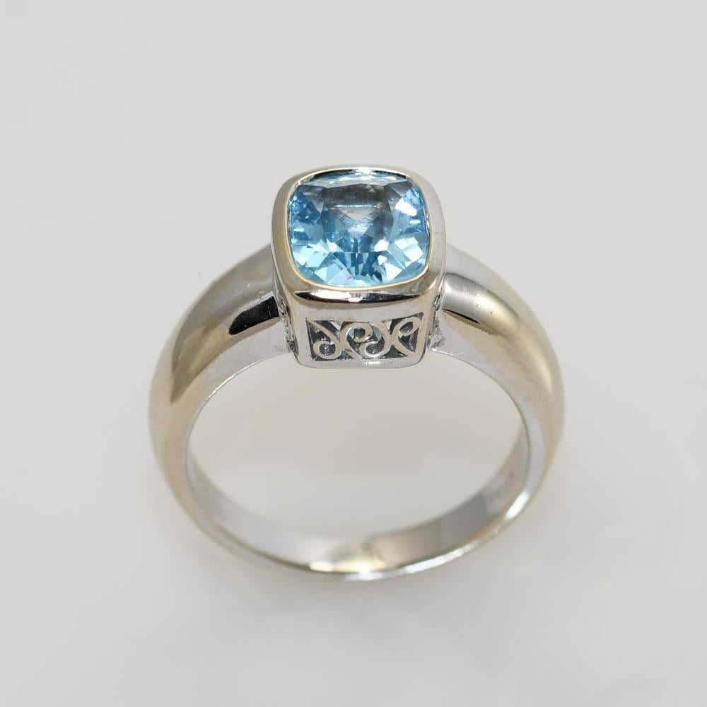 Square Cut 14k White Gold Blue Topaz Ring, 2.50ct For Sale
