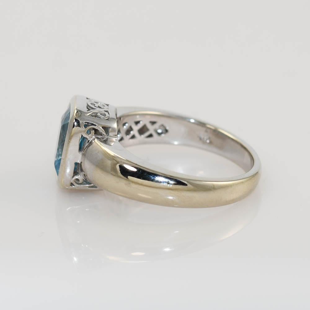 Women's or Men's 14k White Gold Blue Topaz Ring, 2.50ct For Sale