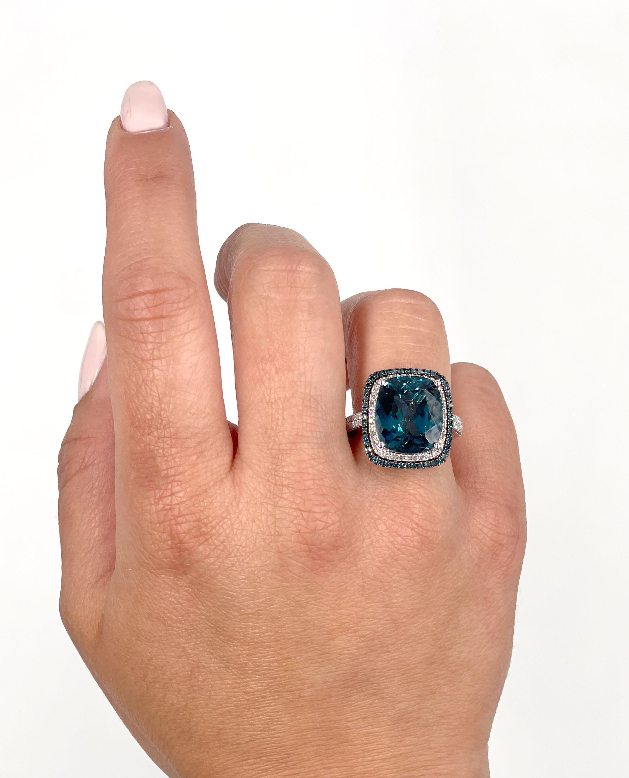 14K White Gold Blue Topaz Ring with Treated Blue Diamonds In New Condition For Sale In Old Tappan, NJ