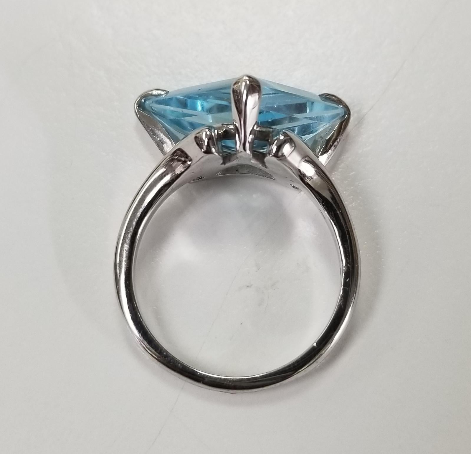 Trillion Cut 14 Karat White Gold Blue Topaz Triangular Cut