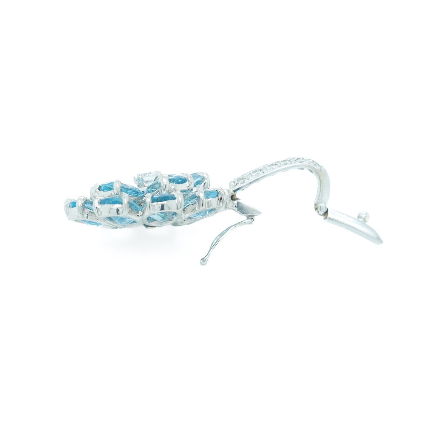 Ciondolo a forma di fiore in oro bianco 14k, tormalina blu e diamante in vendita 8