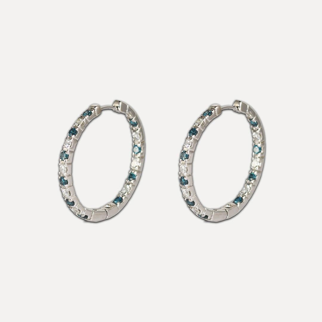 14K White Gold Blue & White Diamond Hoop Earrings 1.50 ct In Excellent Condition For Sale In Laguna Beach, CA