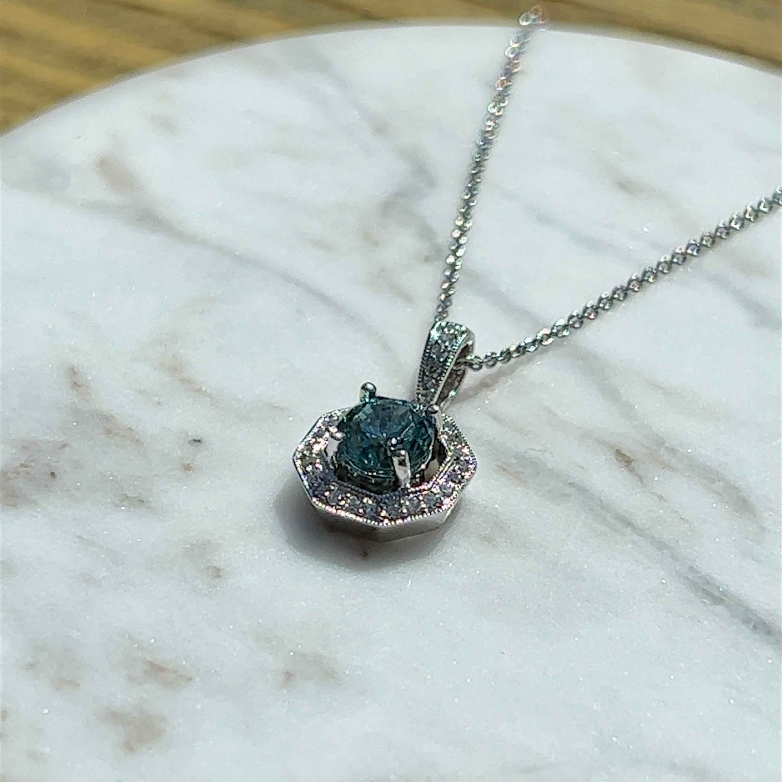 14K Weißgold Blauer Zirkon und Diamant-Anhänger Halskette 1