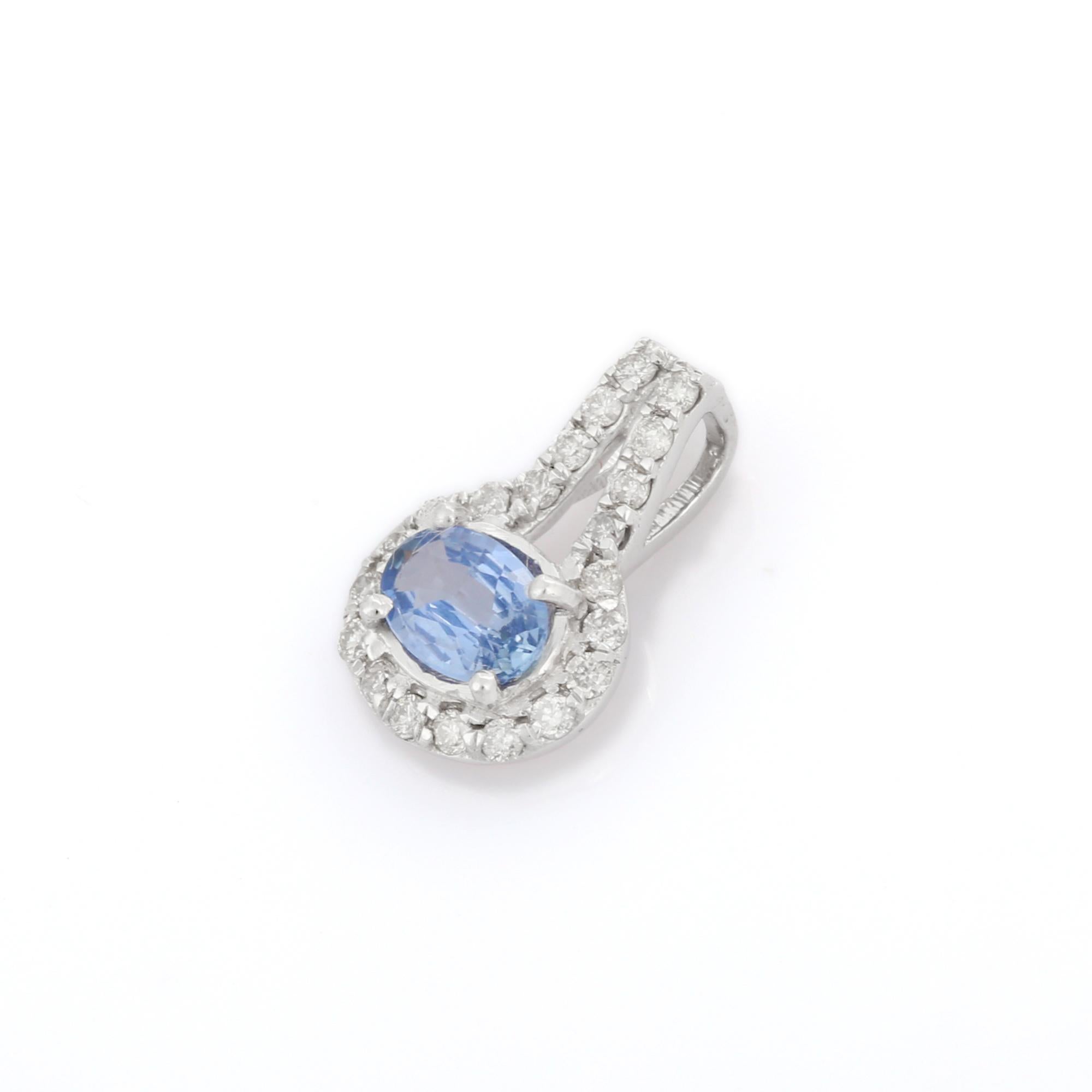 14K White Gold Blue Sapphire Diamond Pendant In New Condition For Sale In Houston, TX