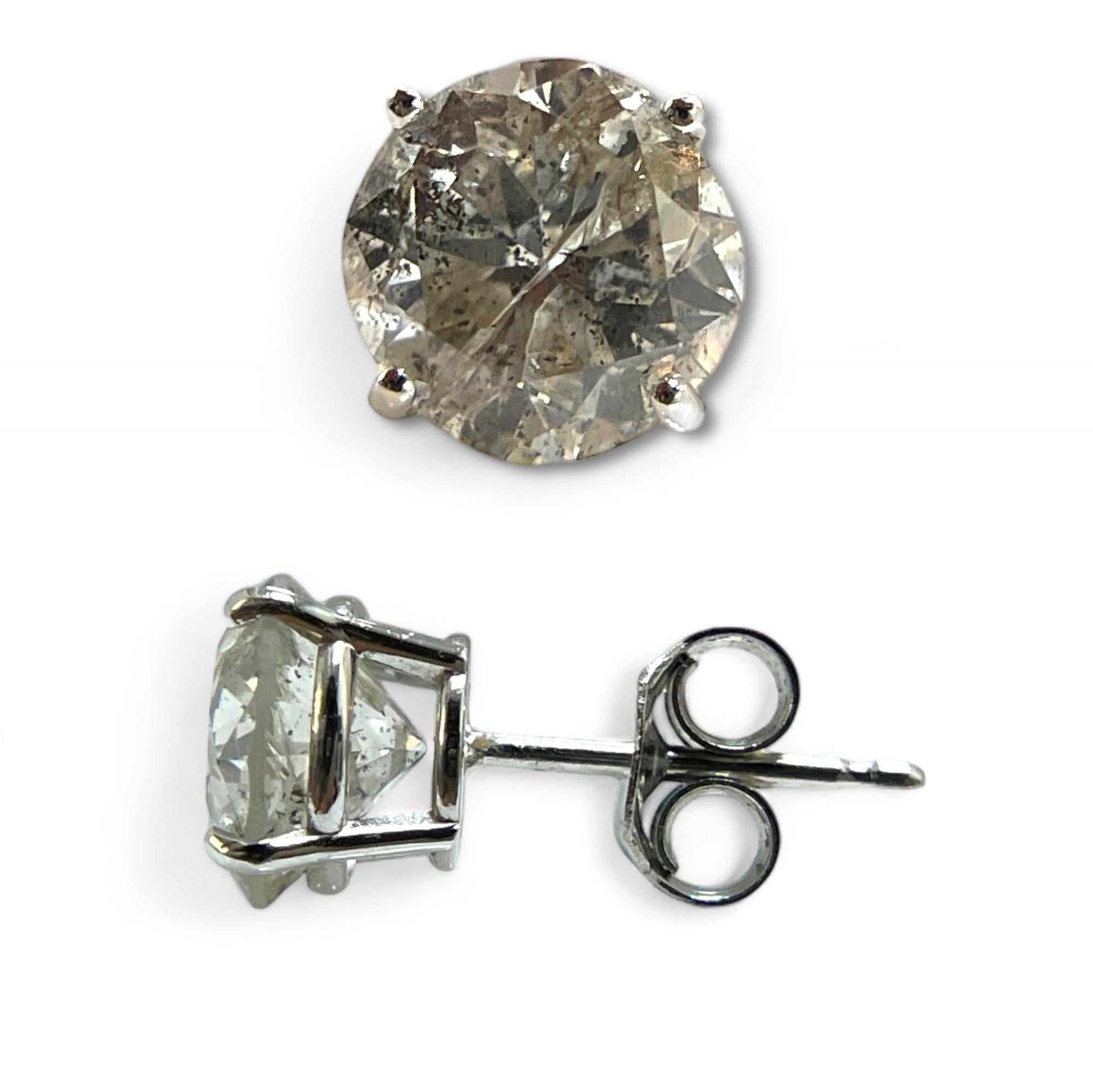Moderno Orecchino con diamante Brilliante in oro bianco 14K in vendita