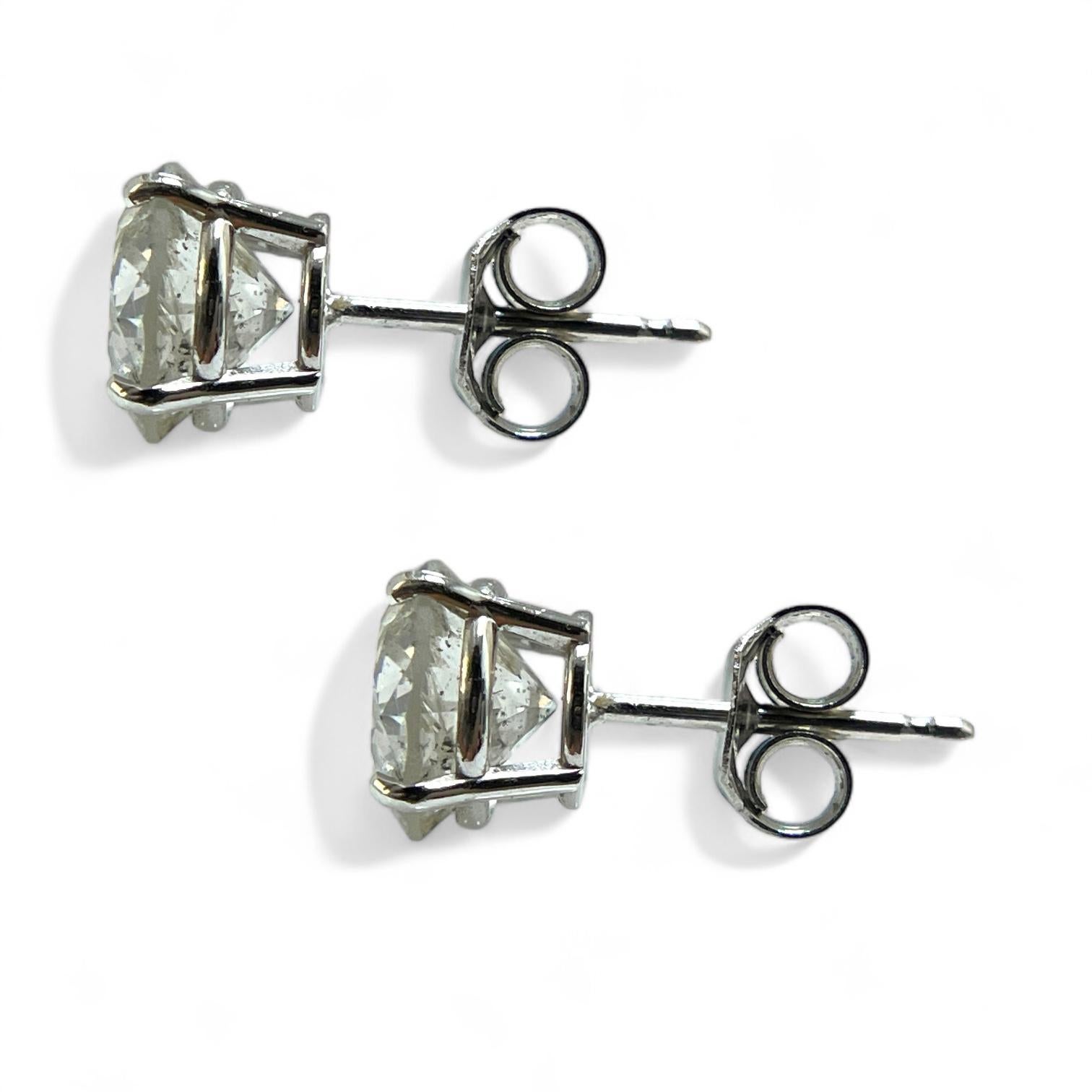 Orecchino con diamante Brilliante in oro bianco 14K In condizioni ottime in vendita a New York, NY