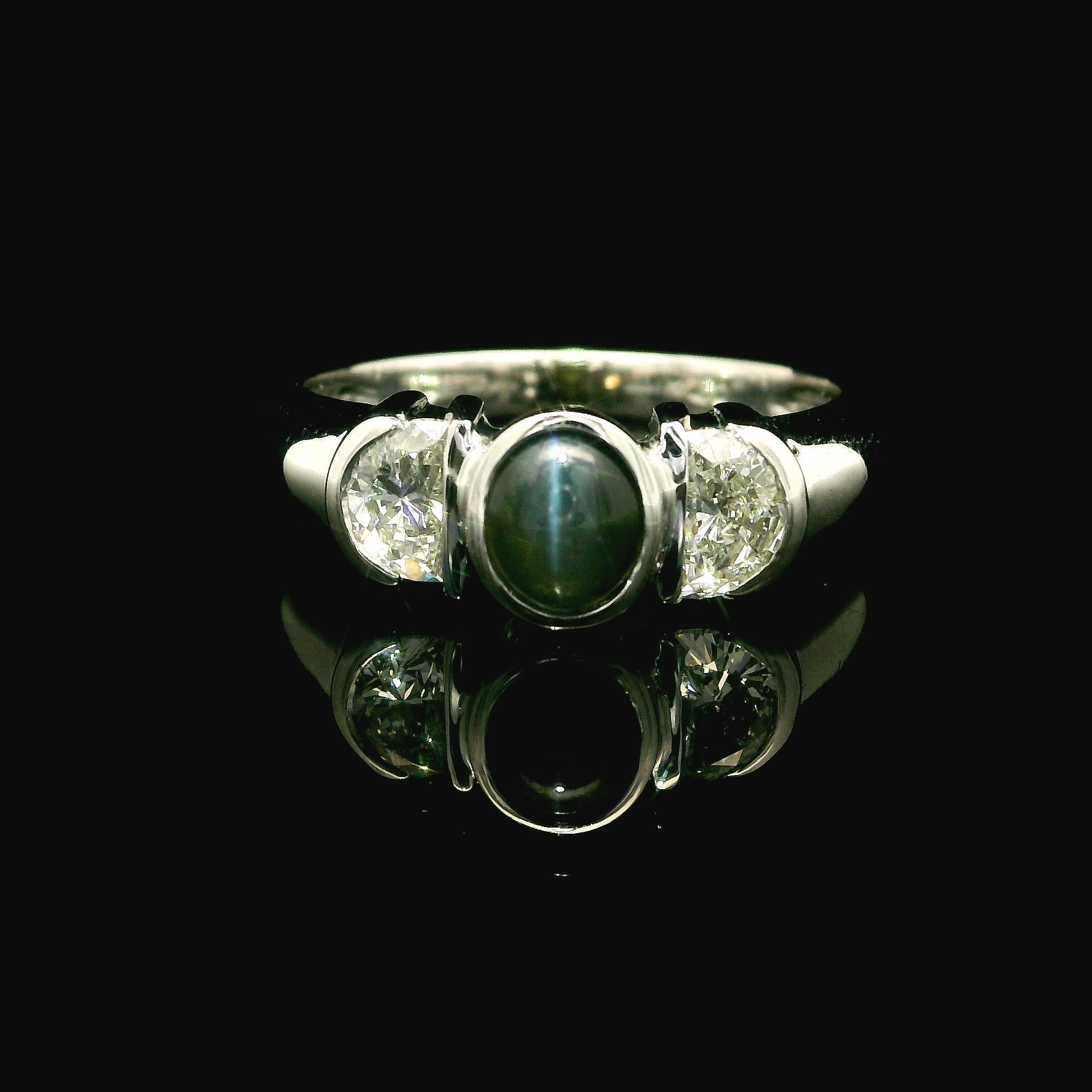 Bague demi-lune en or blanc 14 carats avec cabochon en chrysobéryl œil de chat et diamants 0,36 carat en vente 5