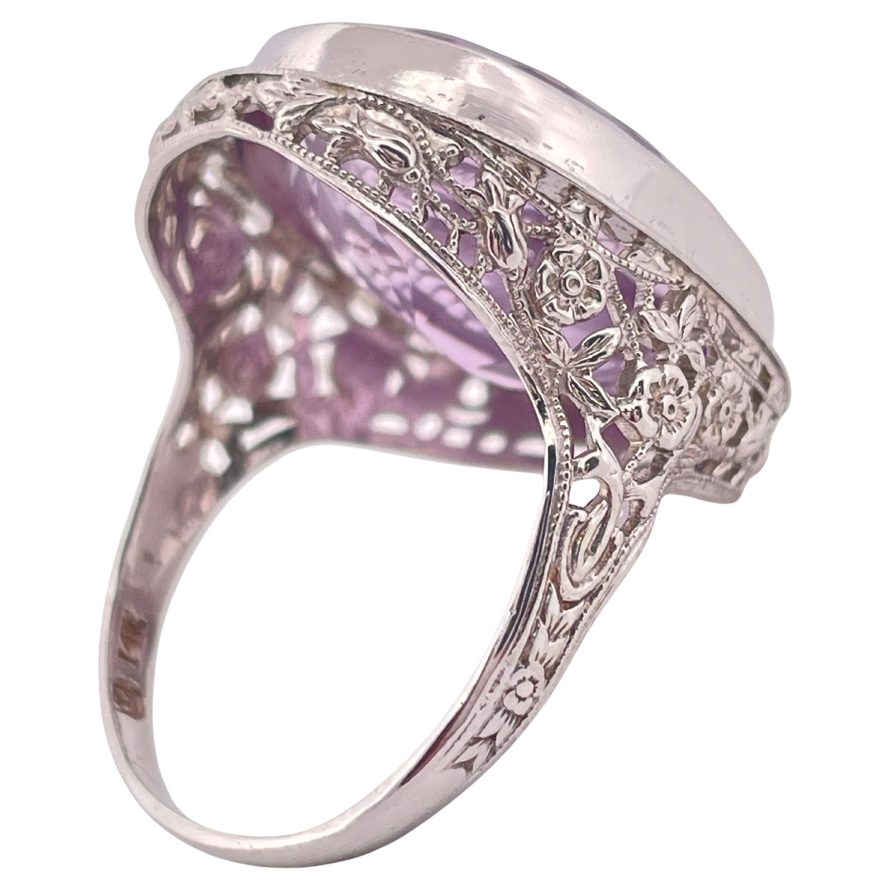 Bague en or blanc 14k à pierre dure intaglio en améthyste sculptée en vente 2