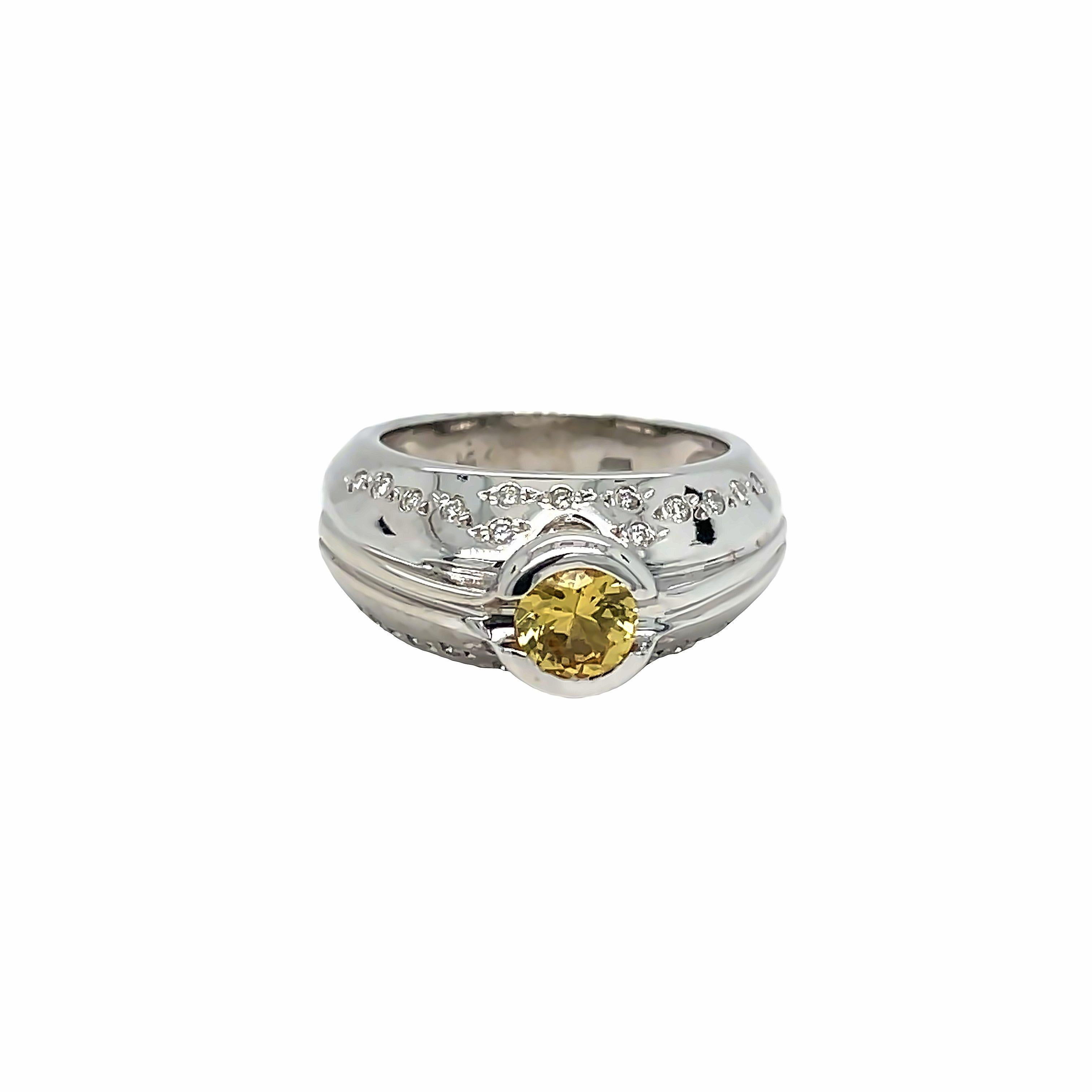 14K White Gold Citrine Scattered Diamond Ring For Sale 2