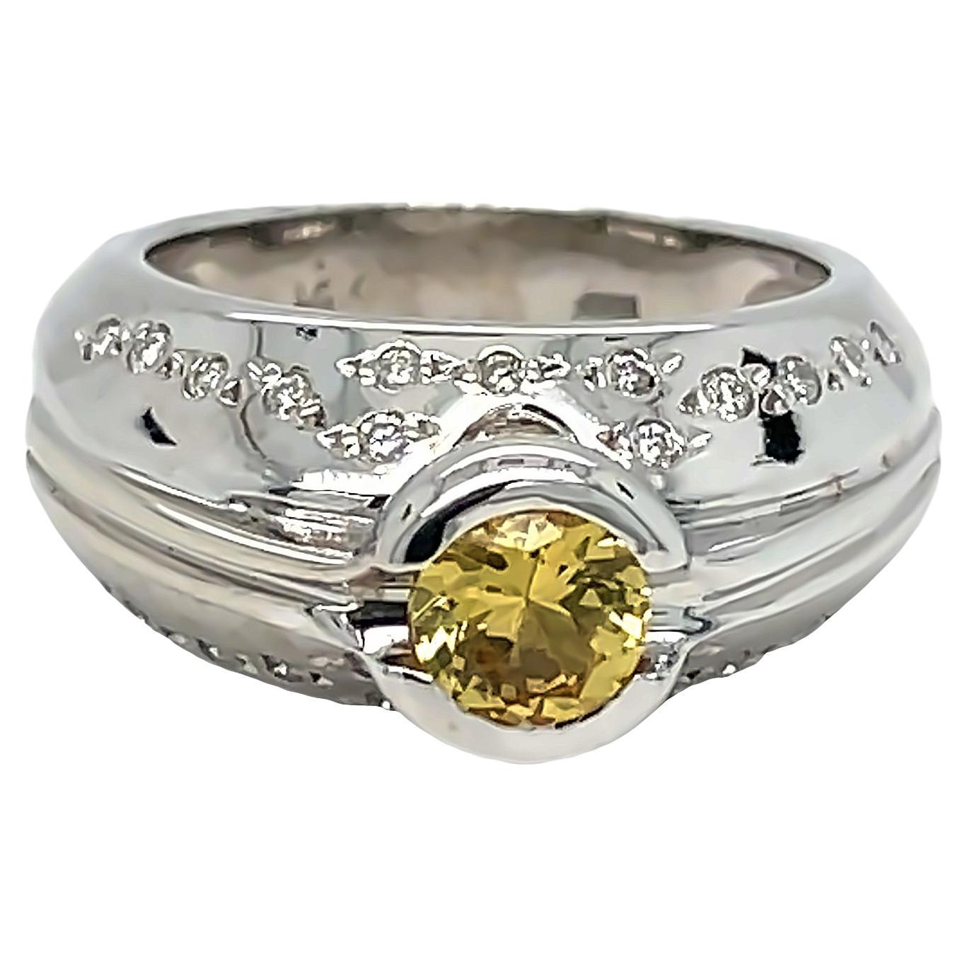 14K White Gold Citrine Scattered Diamond Ring For Sale