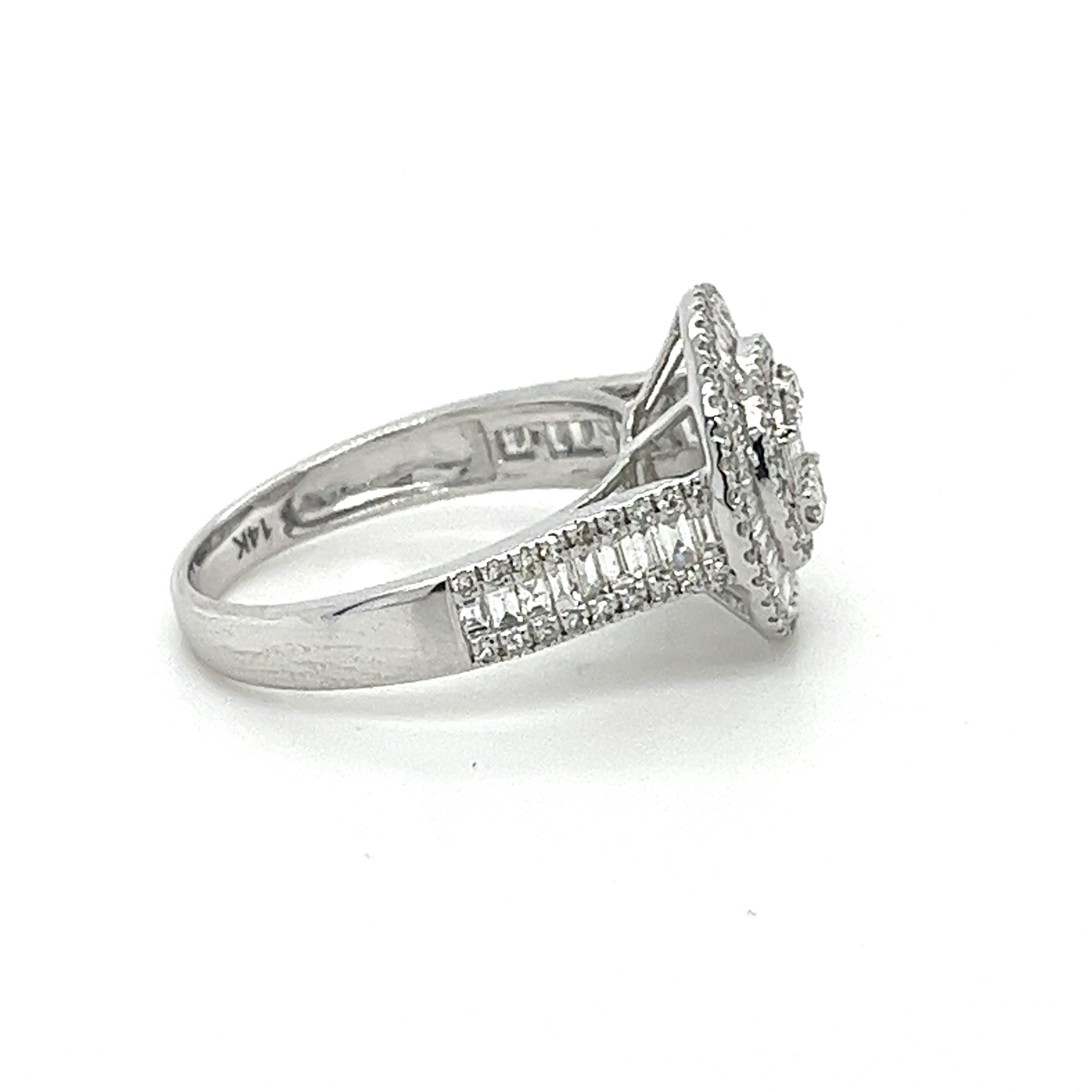 Modern 14K White Gold Classic Lover's Diamond Ring For Sale