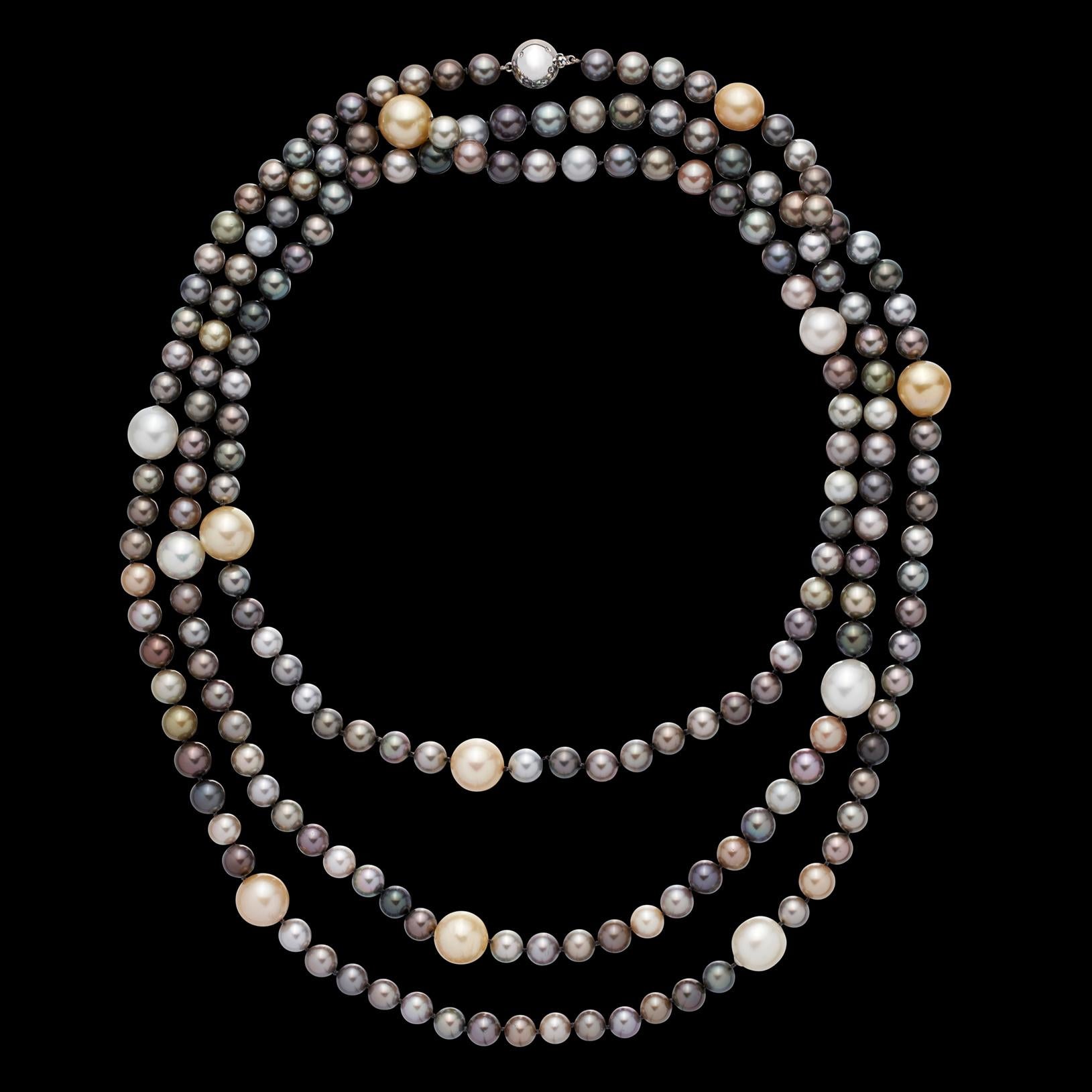 Round Cut 14k White Gold, Colored Cultured Pearl and Diamond Necklace For Sale