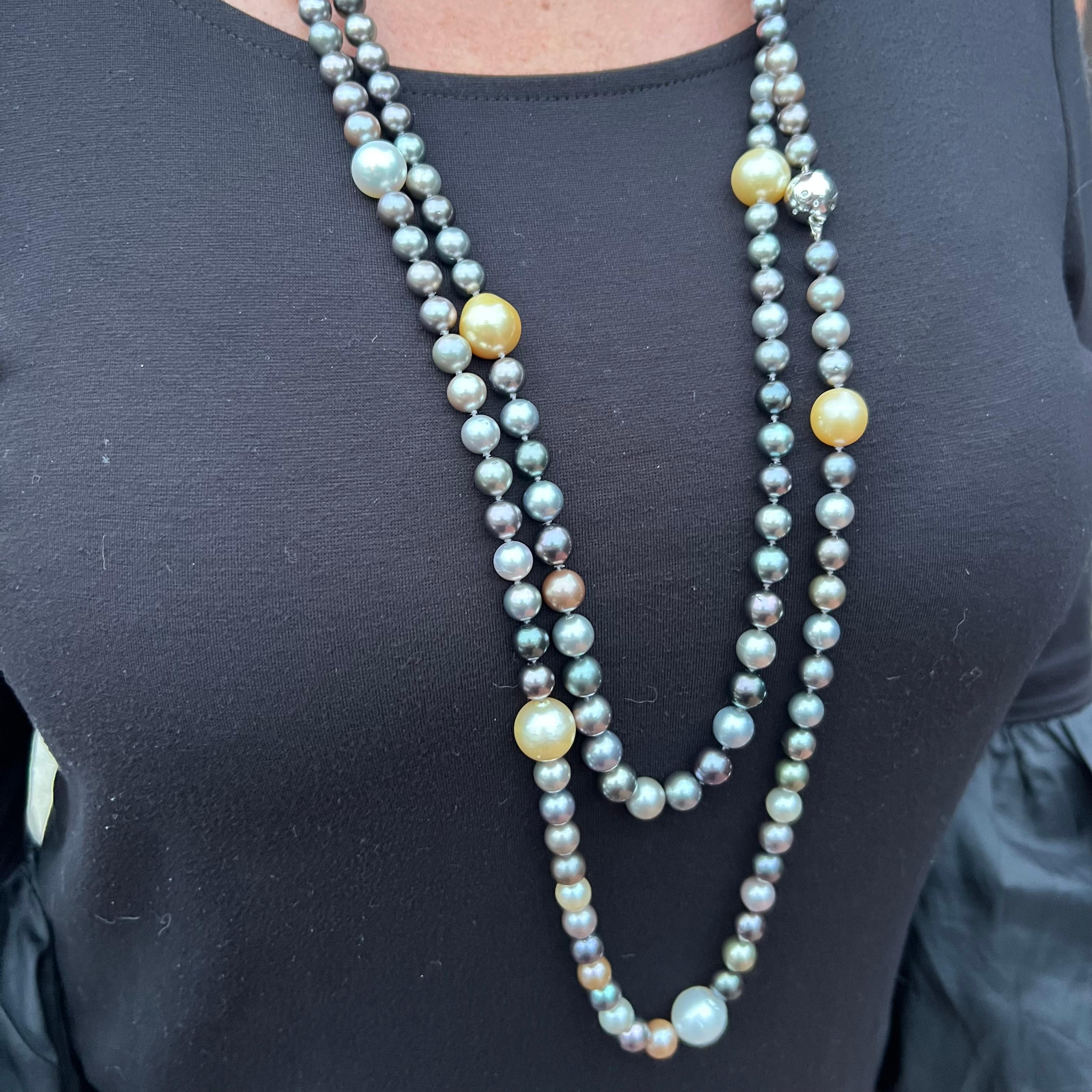 14k White Gold, Colored Cultured Pearl and Diamond Necklace For Sale 1