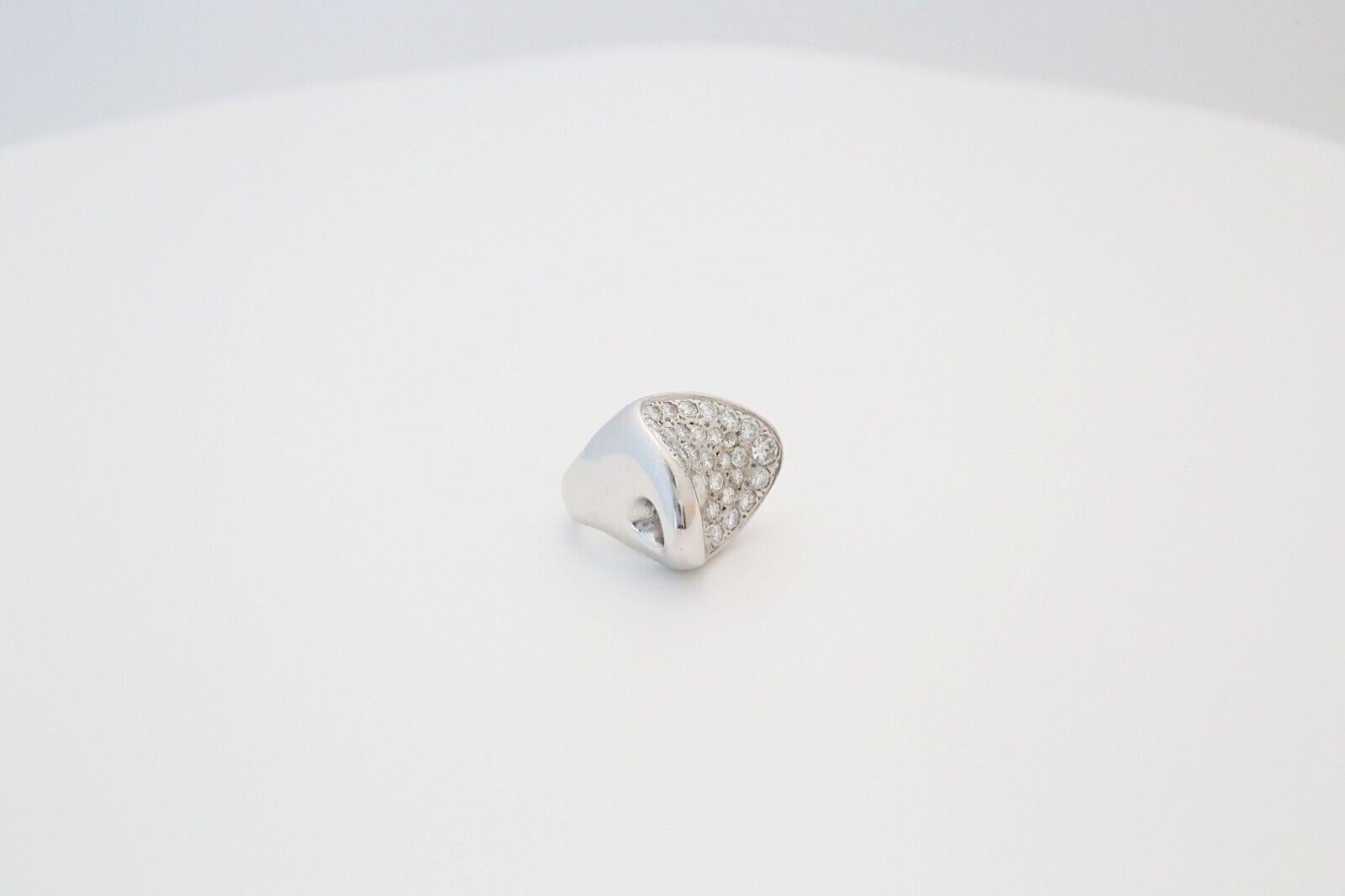14k White Gold Contemporary Diamond Ring, Size 4.5 - 12.0g In Good Condition For Sale In Providence, RI
