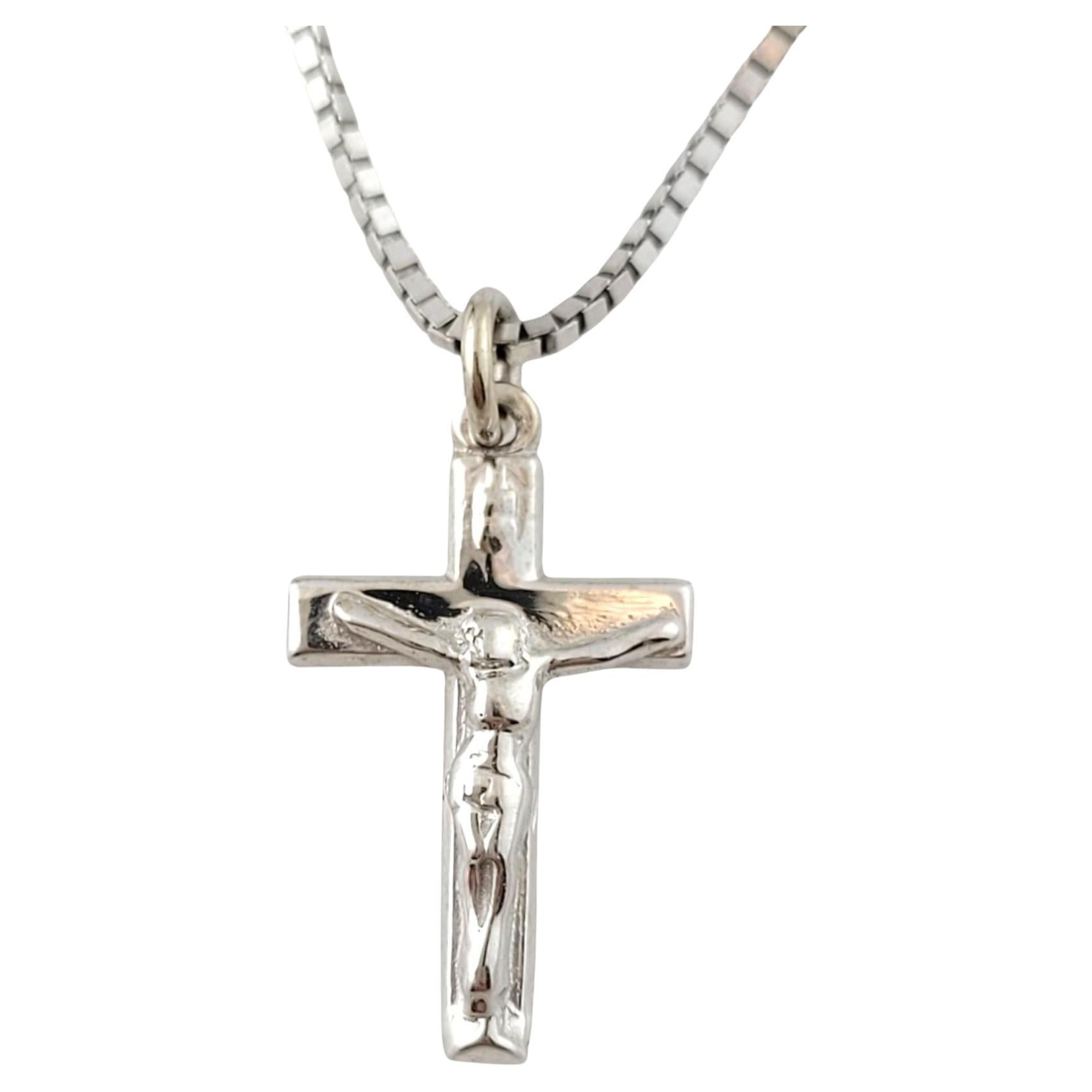 14K White Gold Cross Pendant Chain Necklace #16466 For Sale