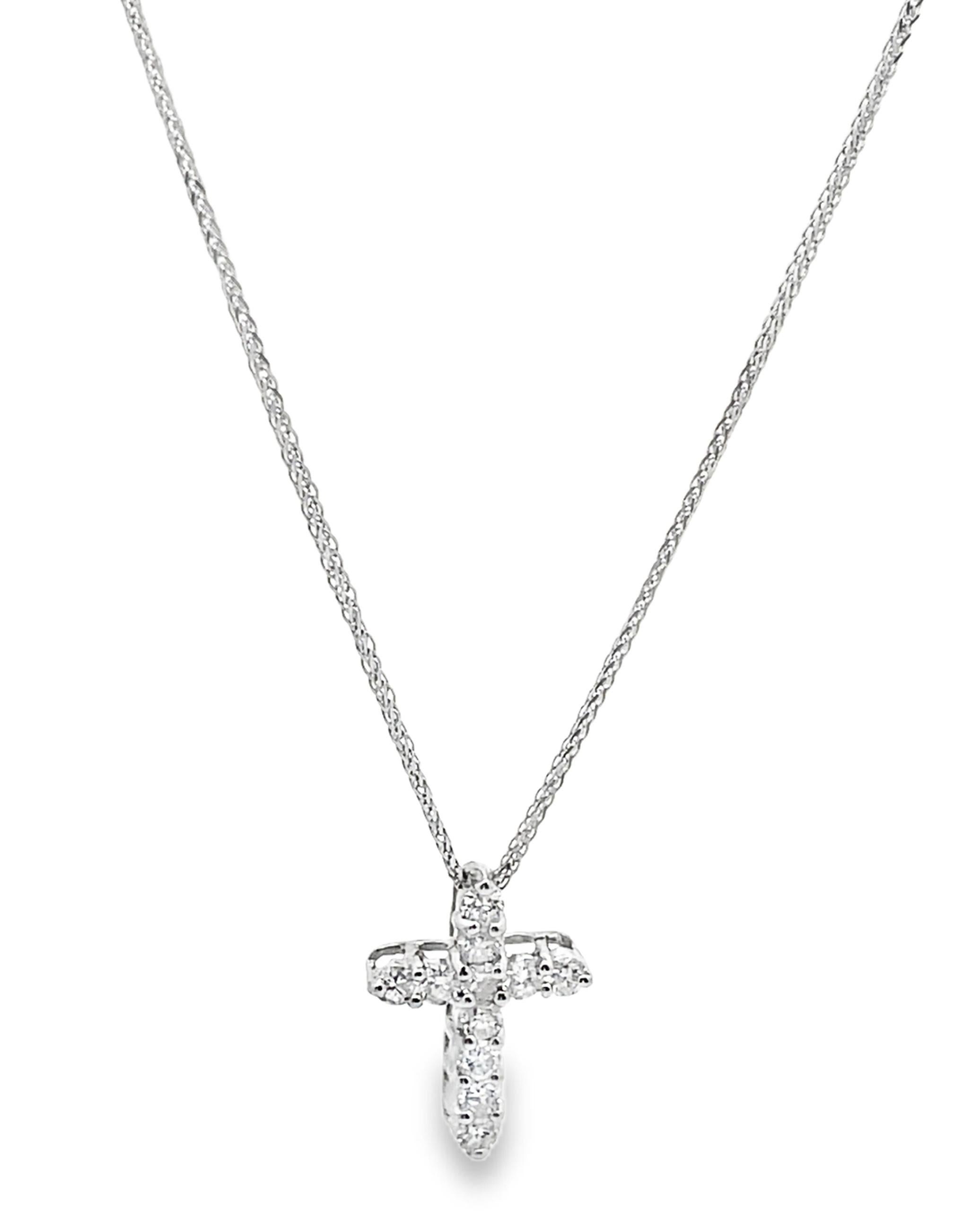 Collana con ciondolo a croce in oro bianco 14K con diamanti da 0,63 carati in vendita 1