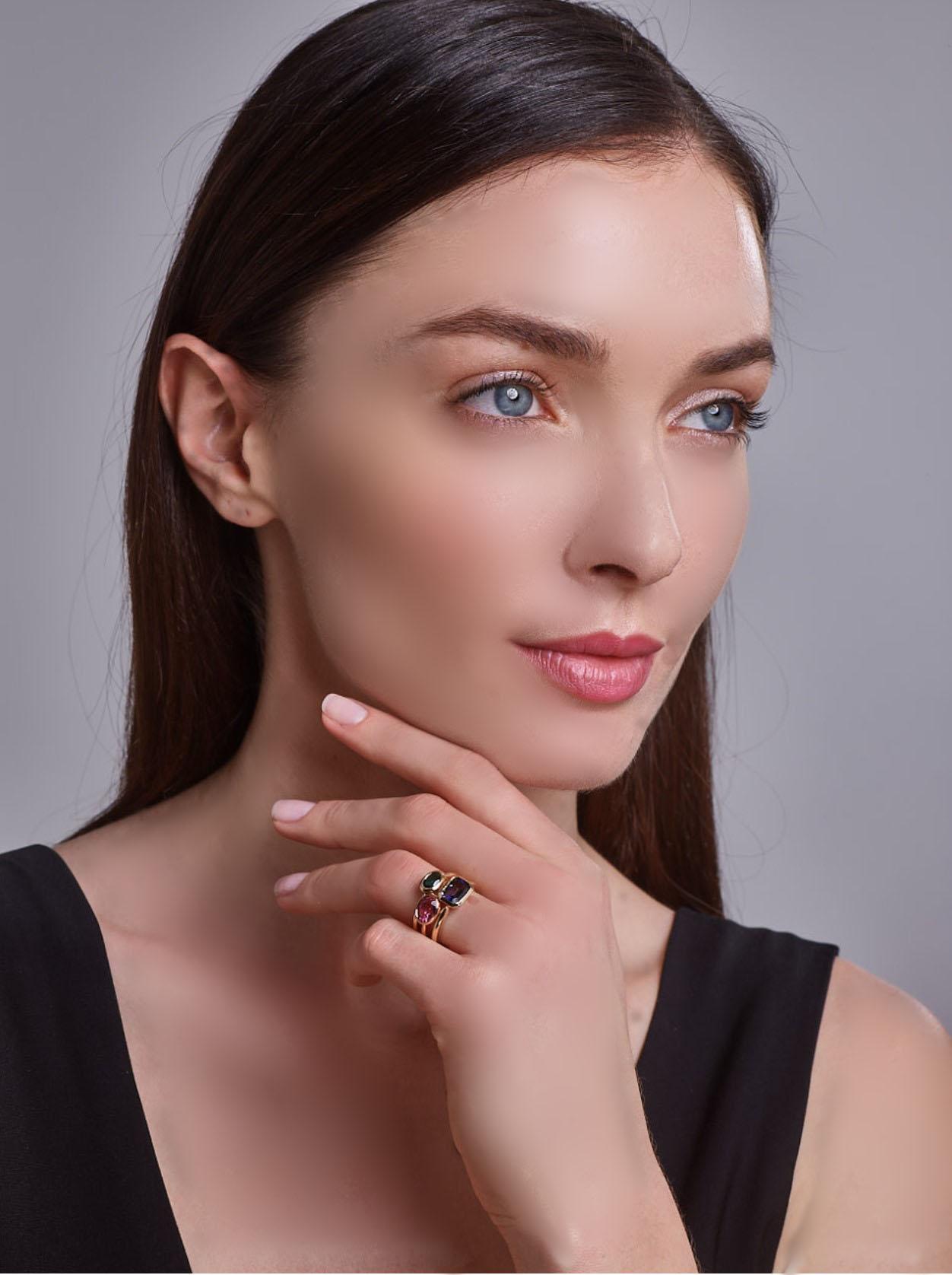 Anello in oro bianco 14K con Topazio Blu di Londra taglio cuscino in vendita 8