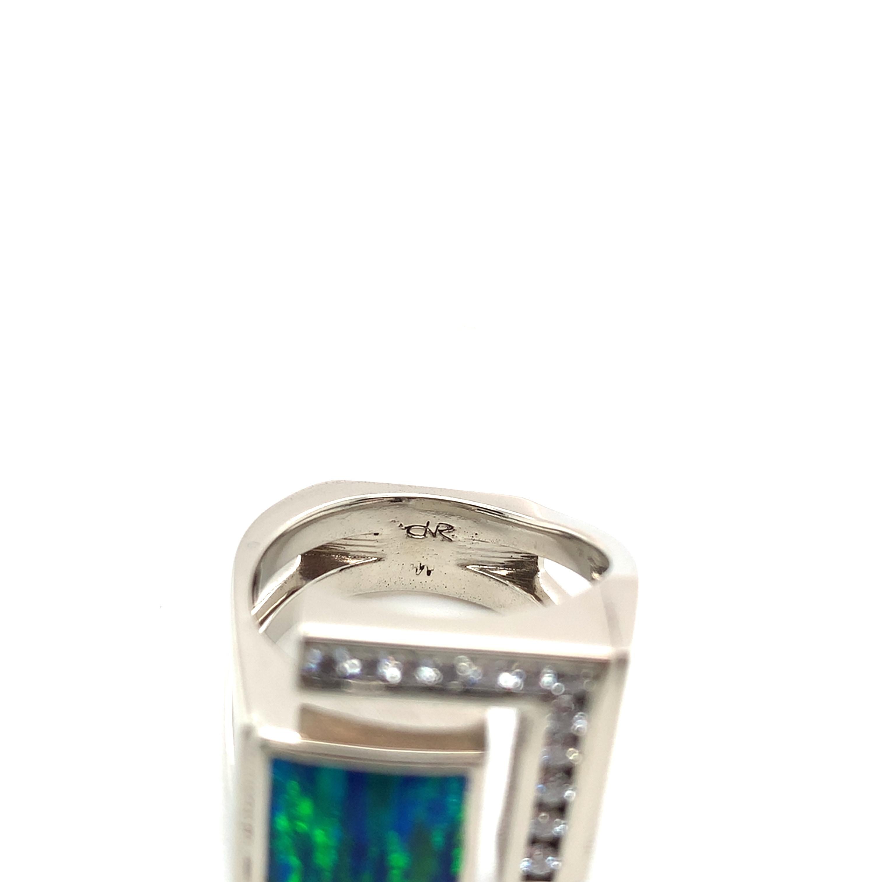 Anello personalizzato in oro bianco 14K con opale e diamanti di Harry Roa in vendita 7