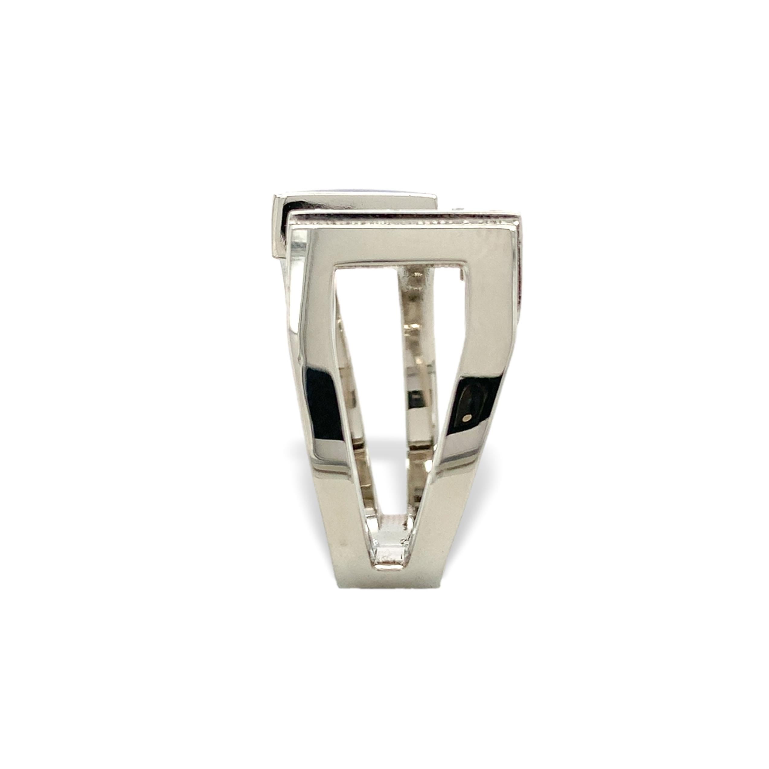 Anello personalizzato in oro bianco 14K con opale e diamanti di Harry Roa in vendita 2
