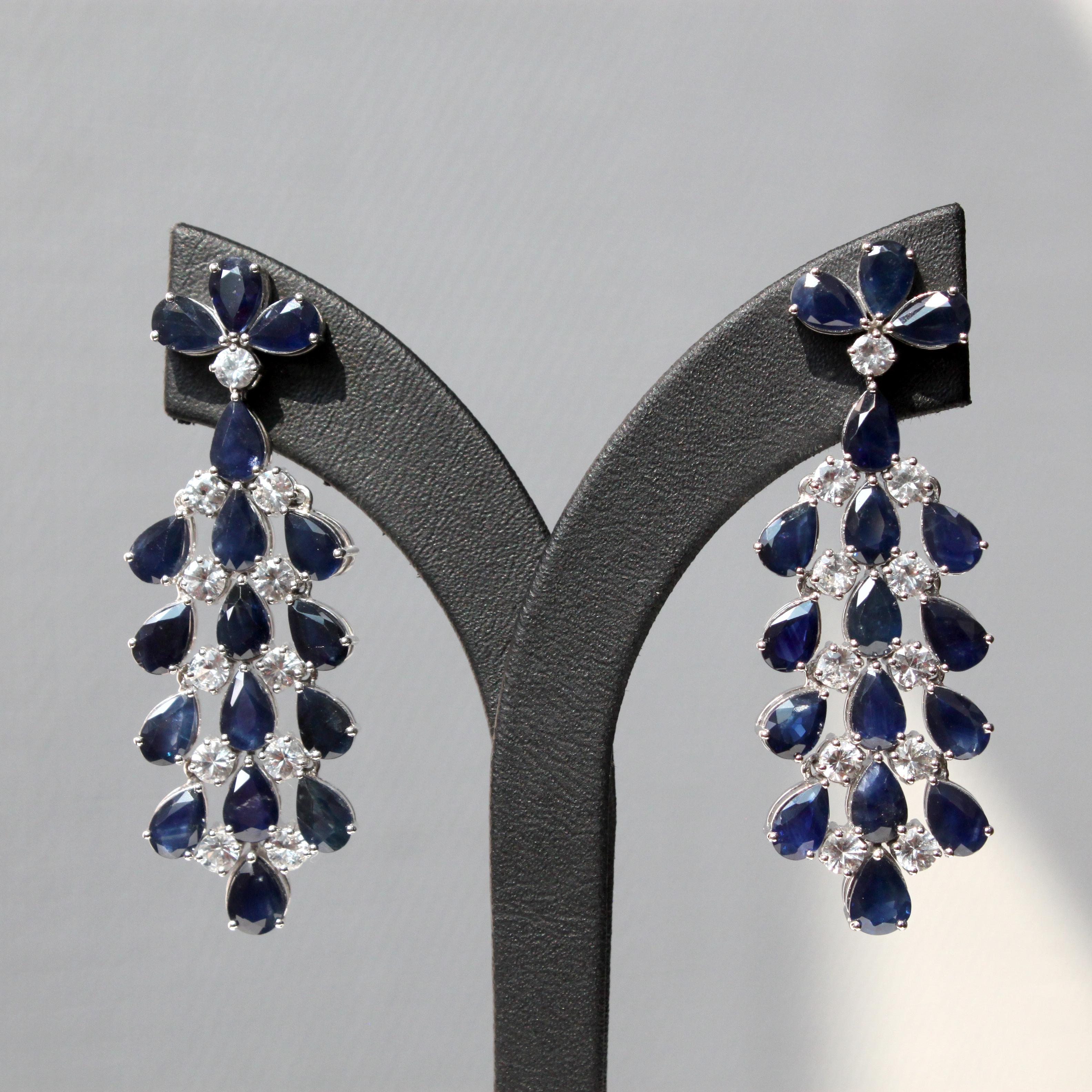 14K White Gold Dangle Earrings with Cascading Blue Sapphires In New Condition For Sale In Bangkok, TH