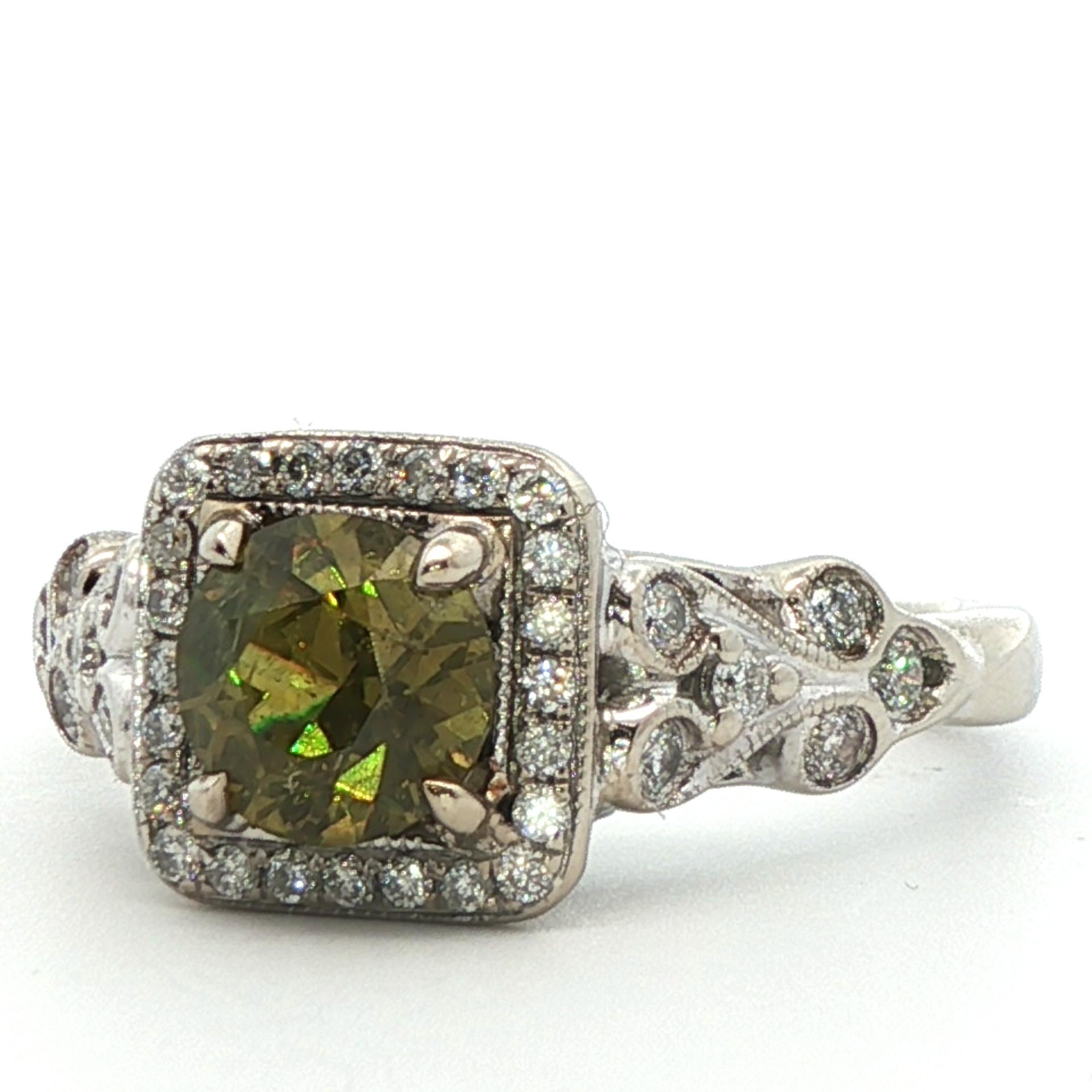 Bague en or blanc 14k grenat démantoïde et diamant Bon état - En vente à Lexington, KY