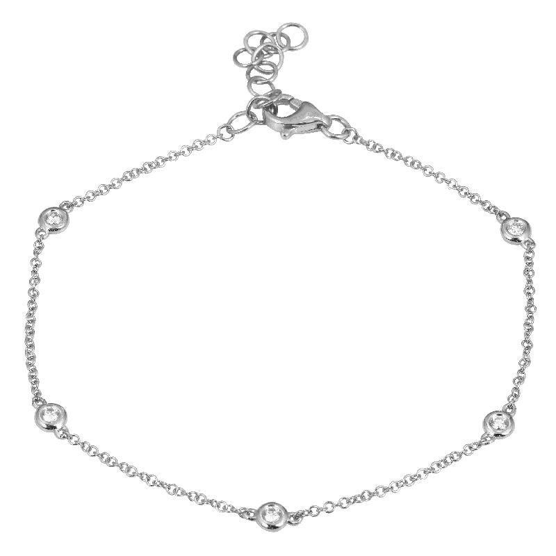 Taille baguette Bracelet station en or blanc 14 carats avec diamants et lunette de 0,10 carat pour elle en vente
