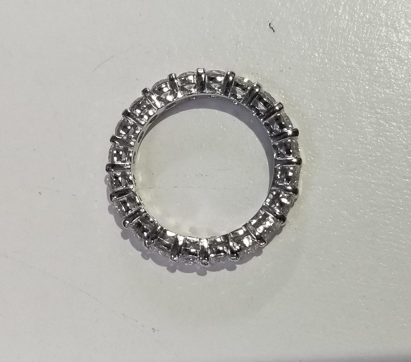 Contemporary 14 Karat White Gold Diamond 2.50 Carat Eternity Ring with Shared Prongs For Sale