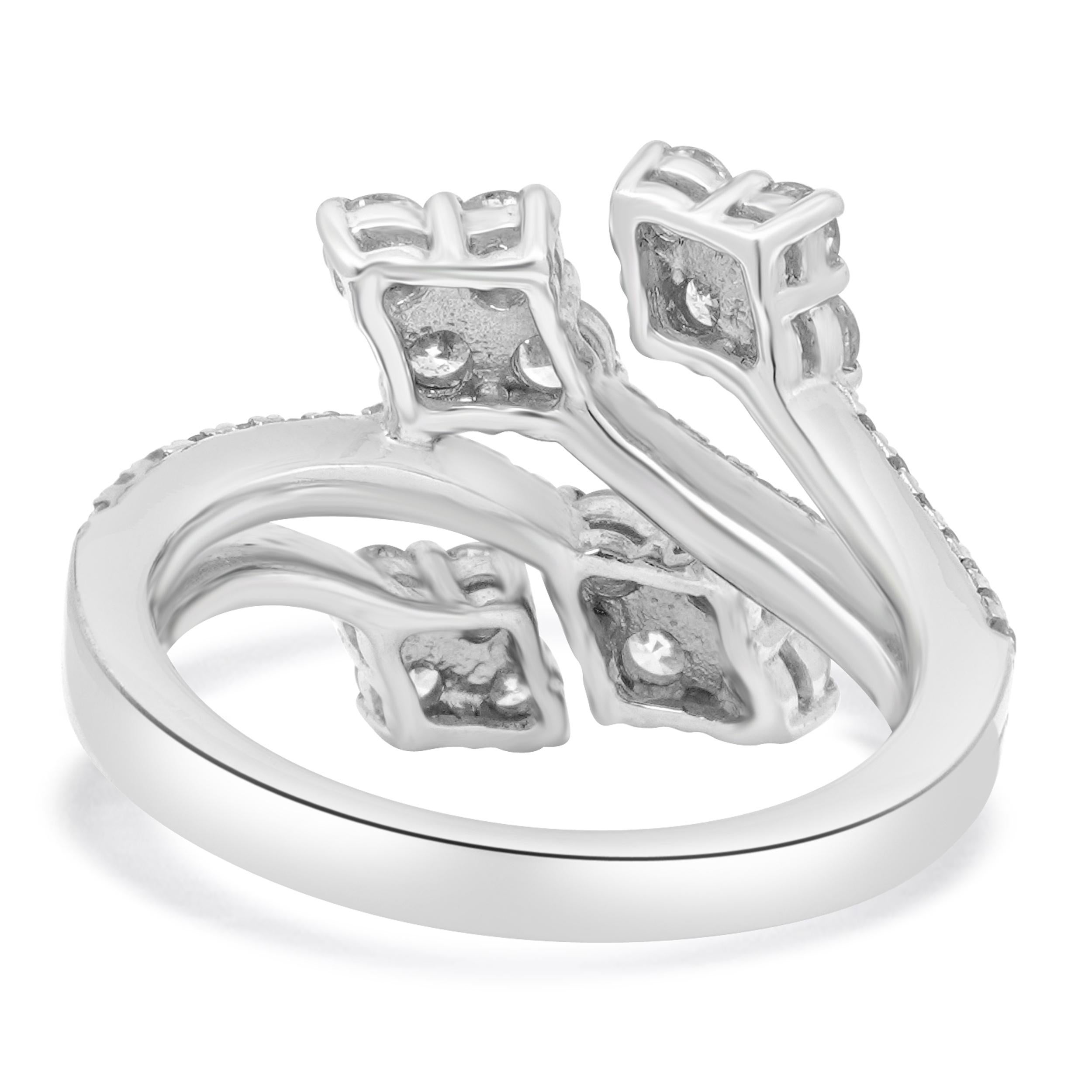 Anello Bypass con diamante a 4 cluster in oro bianco 14K In condizioni ottime in vendita a Scottsdale, AZ