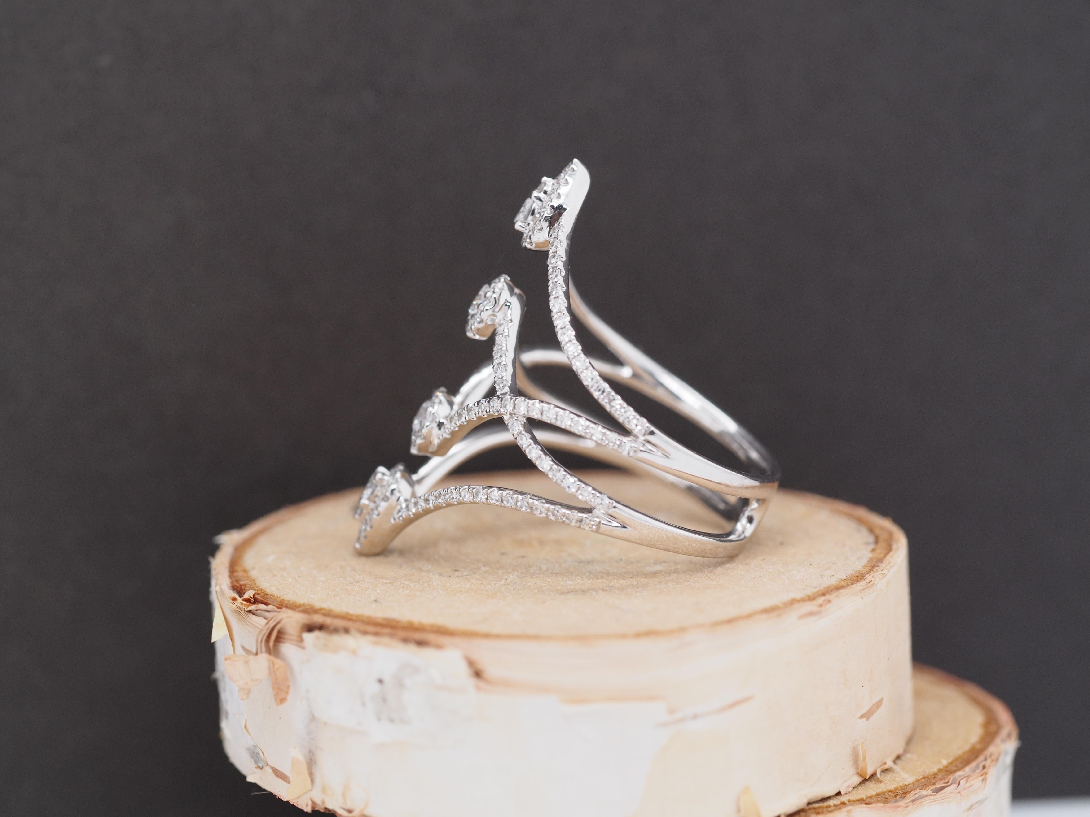 14K White Gold Diamond 4 Tier Finger Cocktail Ring In Good Condition For Sale In Atlanta, GA