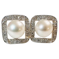 Pendientes de oro blanco de 14k con diamantes de 0,48 ct, pavé y perlas cultivadas - Estampados