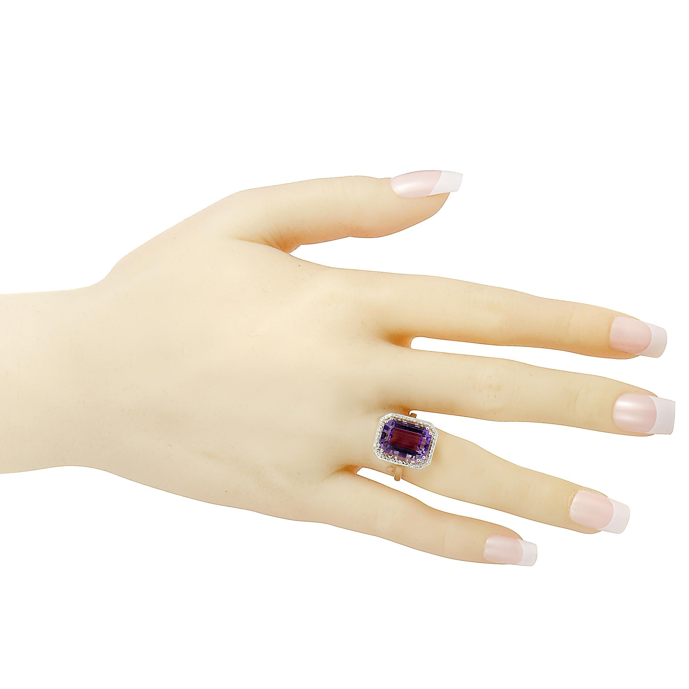 14 Karat White Gold Diamond and Amethyst Rectangle Cushion Ring In New Condition In Southampton, PA