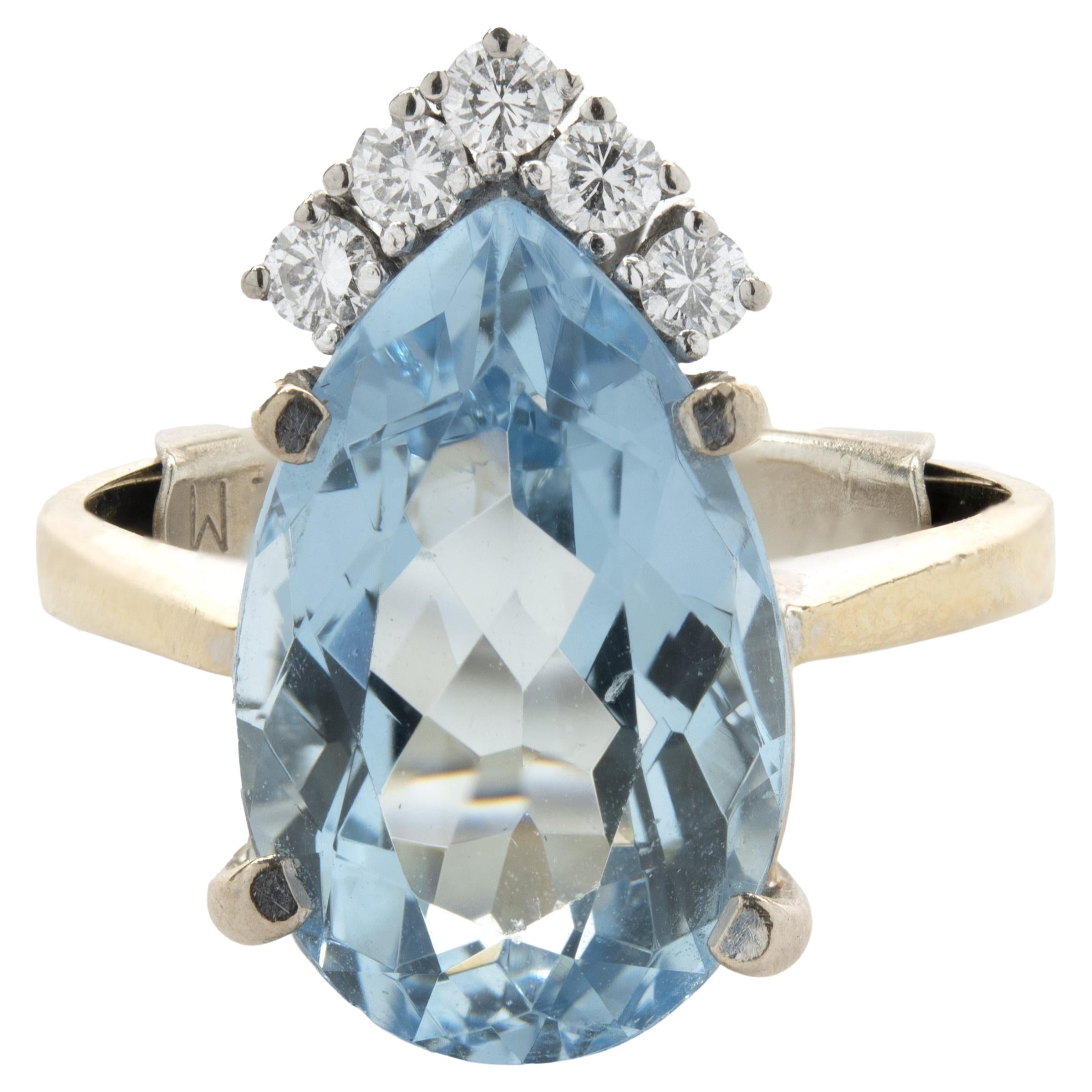 14k White Gold Diamond and Aquamarine Ring For Sale