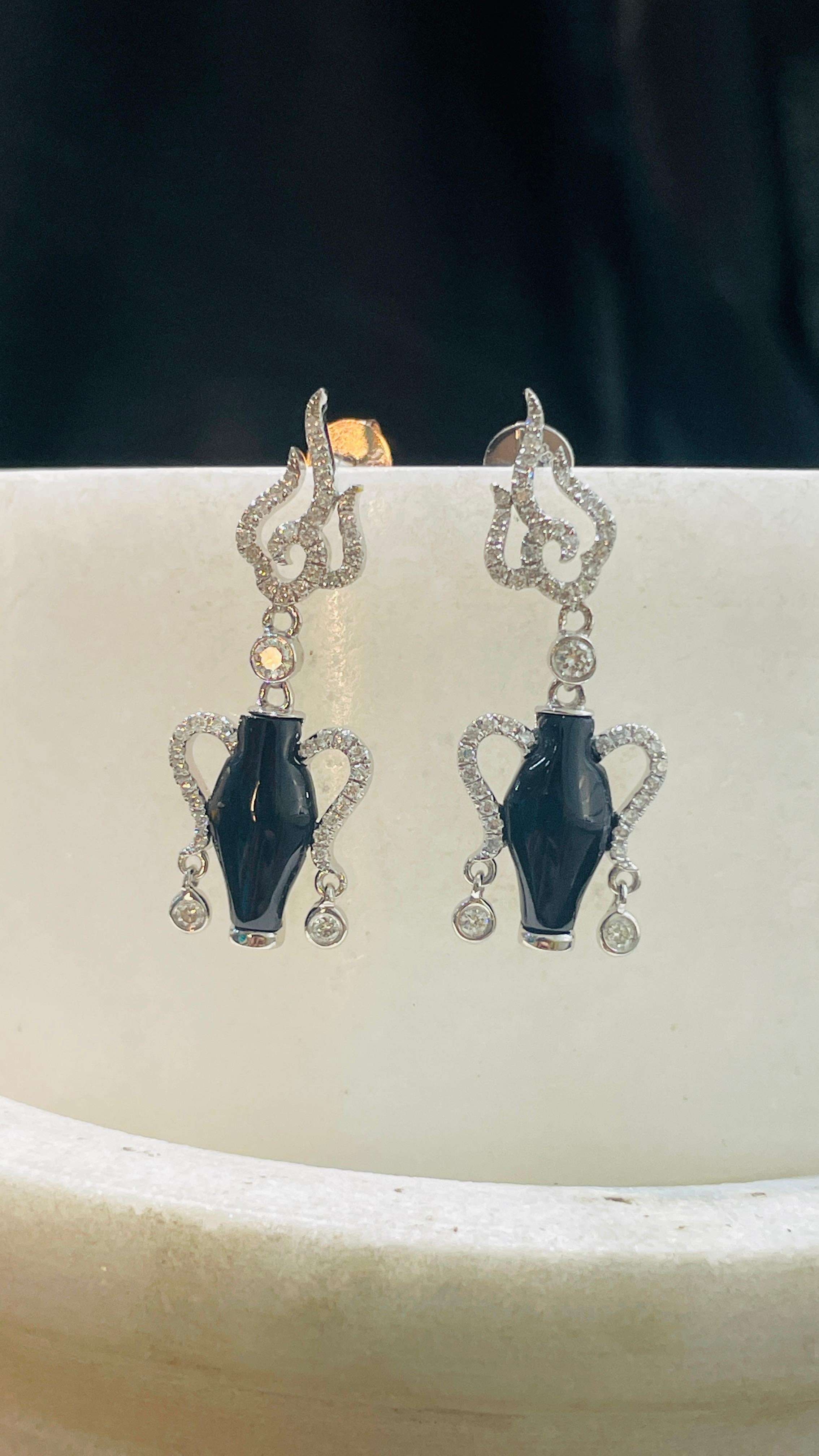 14K White Gold Diamond and Black Enameled Dangle Earrings In New Condition For Sale In Houston, TX