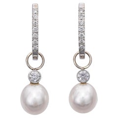 Boucles d'oreilles pendantes en or blanc 14k avec diamants et perles