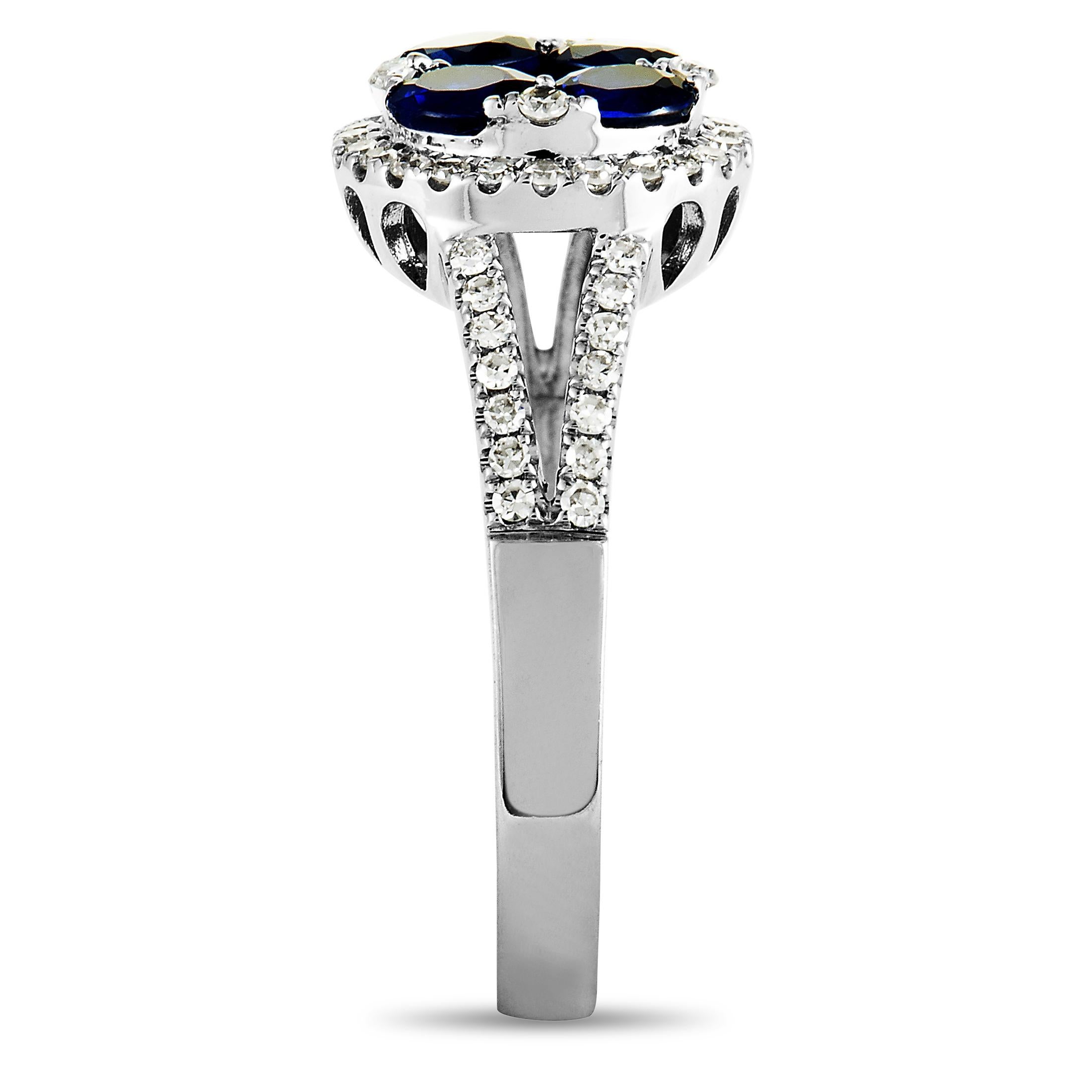 14 Karat White Gold Diamond and Sapphire Round Ring In New Condition In Southampton, PA