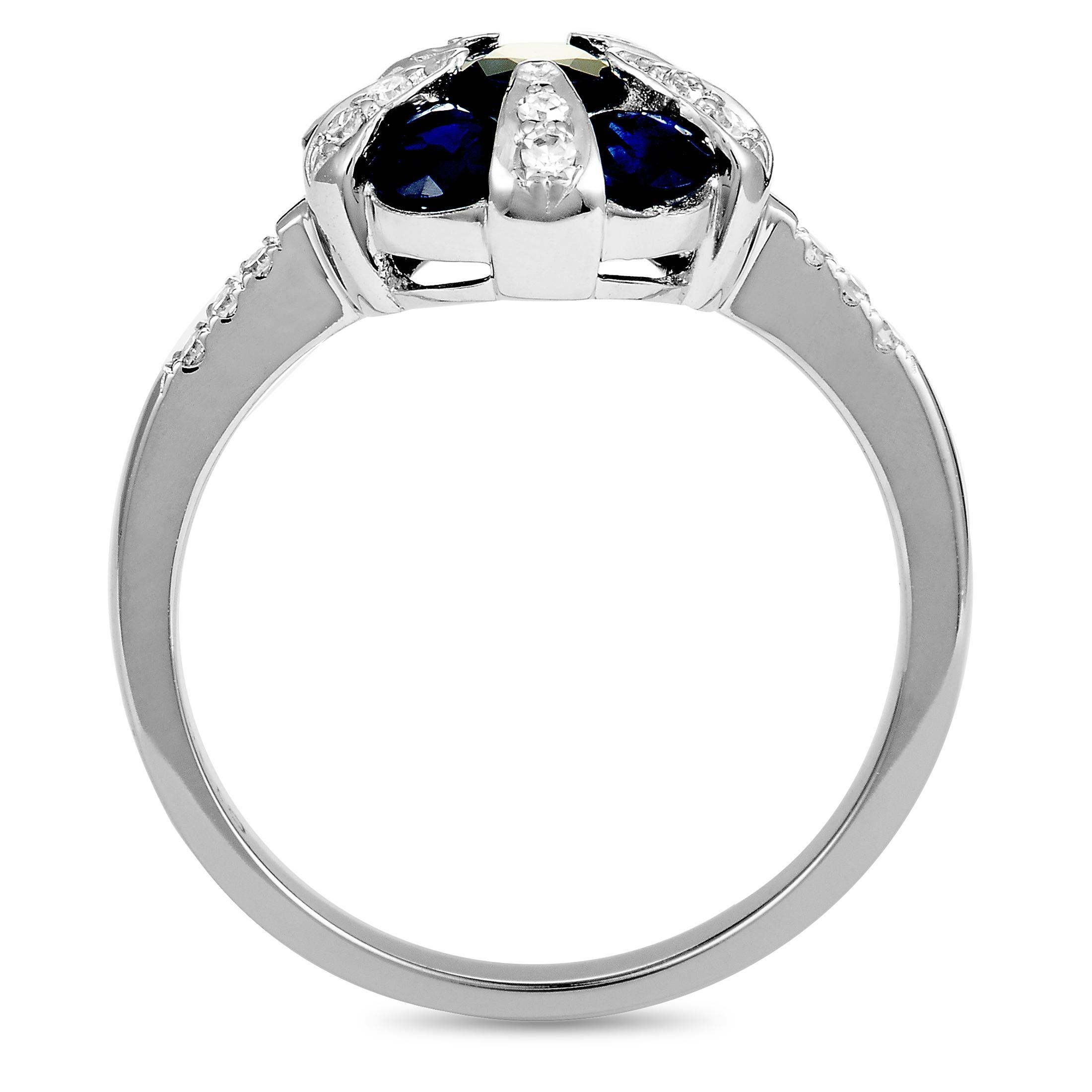14 Karat White Gold Diamond and Sapphire Round Ring In New Condition In Southampton, PA