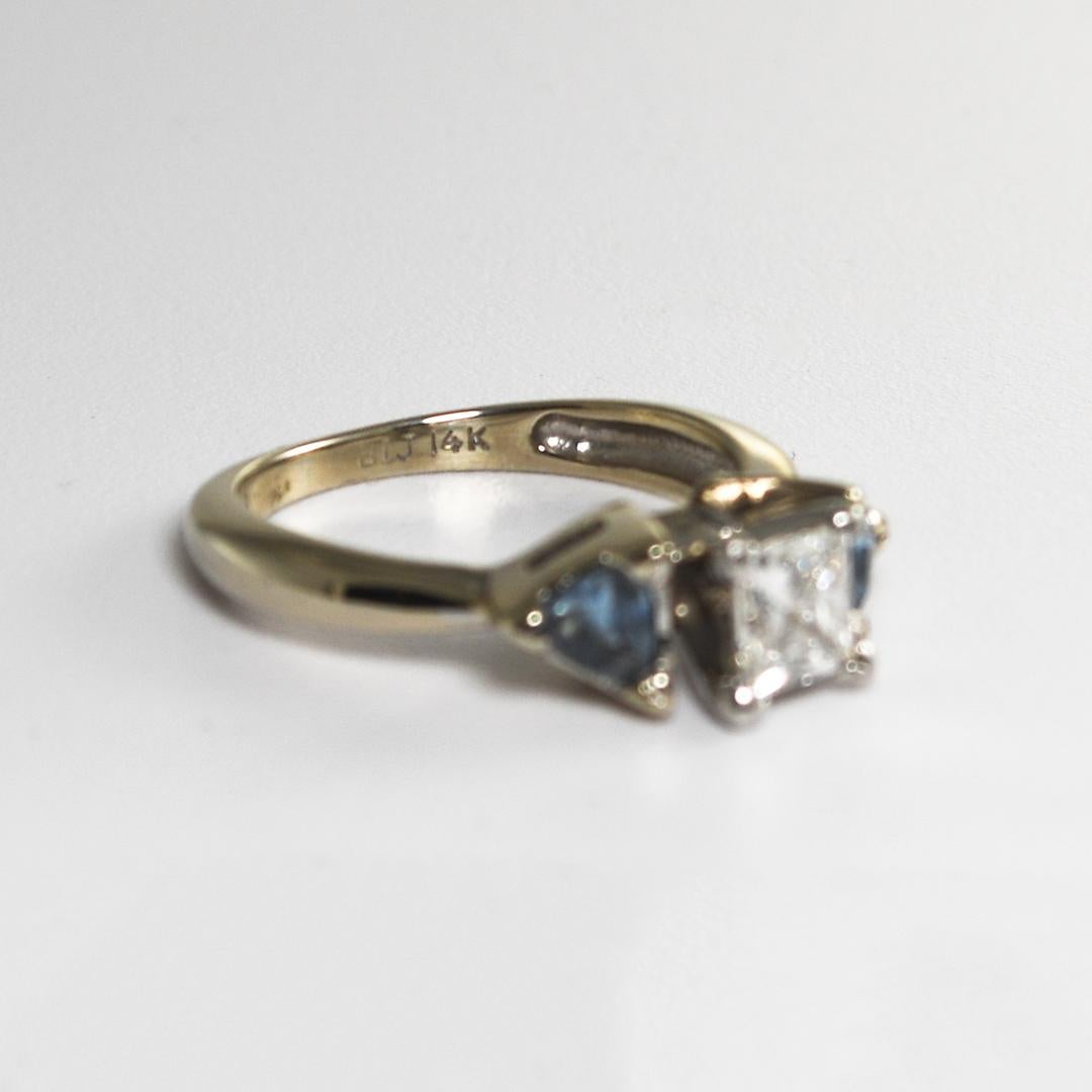 Anello con diamanti e acquamarina in oro bianco 14K 3,9g in vendita 2