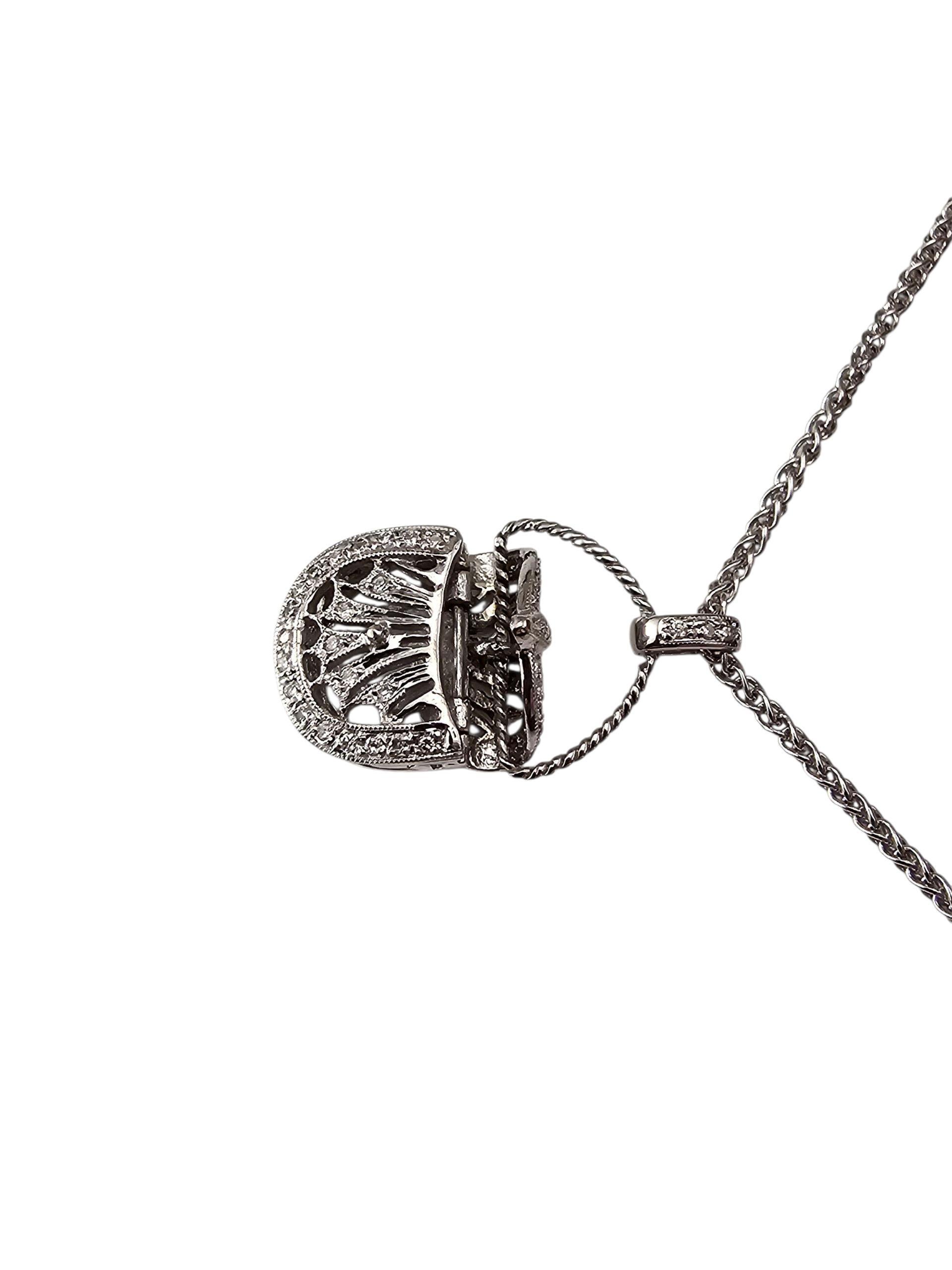 Collier en or blanc 14K avec pendentif sac à main articulé en diamant #23741 Bon état - En vente à Washington Depot, CT